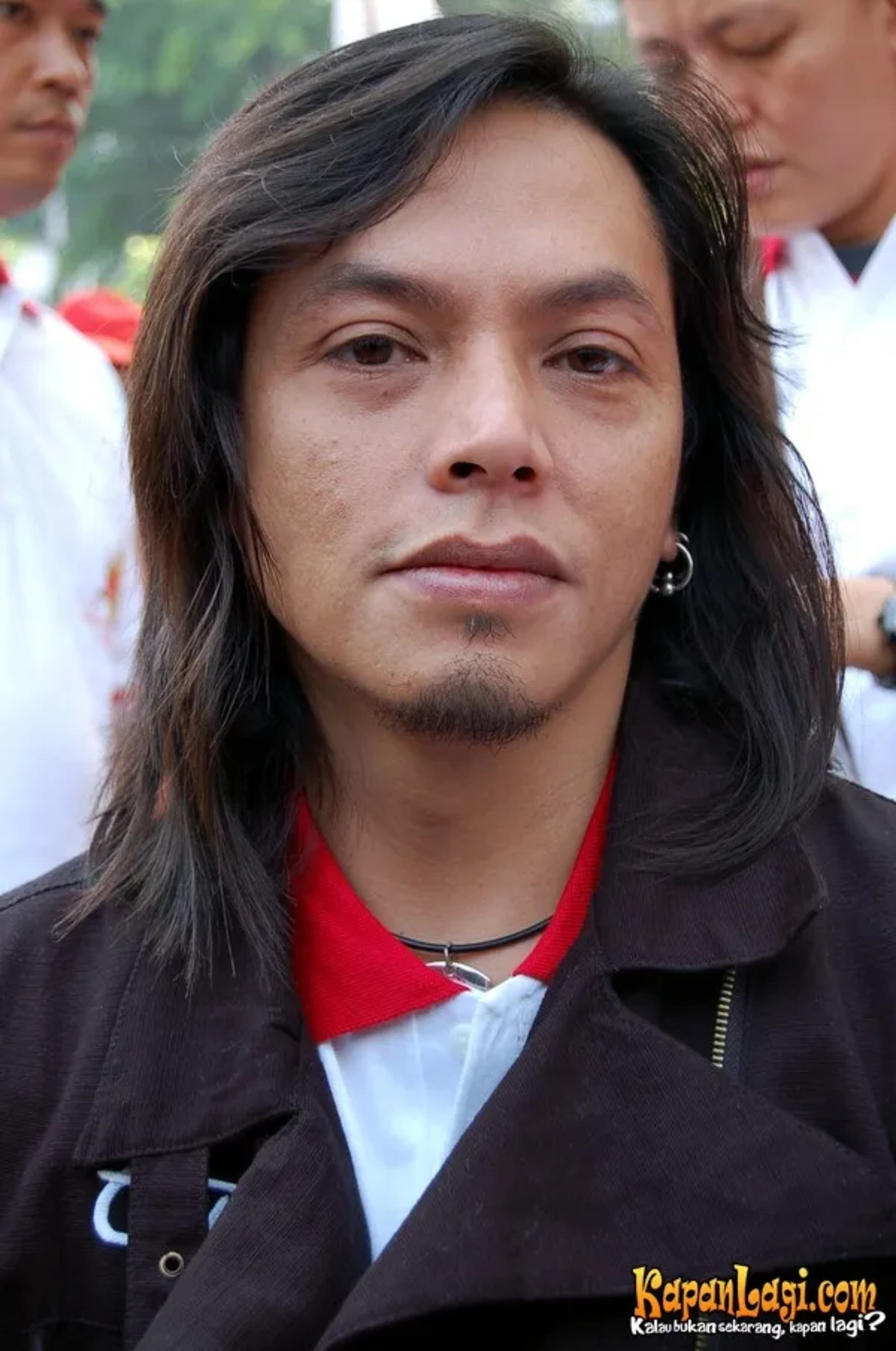 Jika Anda tidak melihat foto Ovy Rif, kemungkinan karena foto dengan nomor tersebut tidak tersedia di Kapanlagi.com™