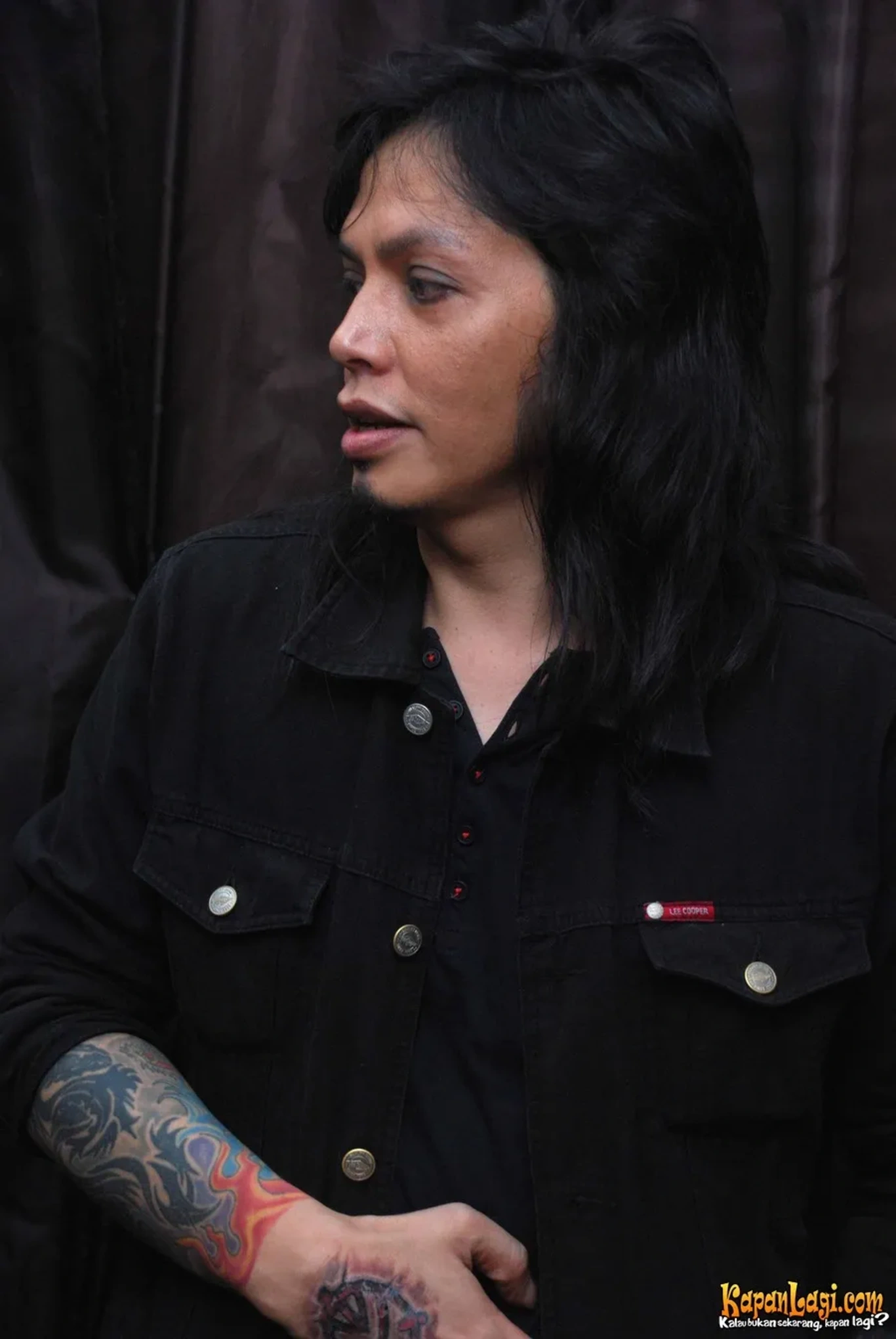 Jika Anda tidak melihat foto Ovy Rif, kemungkinan karena foto dengan nomor tersebut tidak tersedia di Kapanlagi.com™