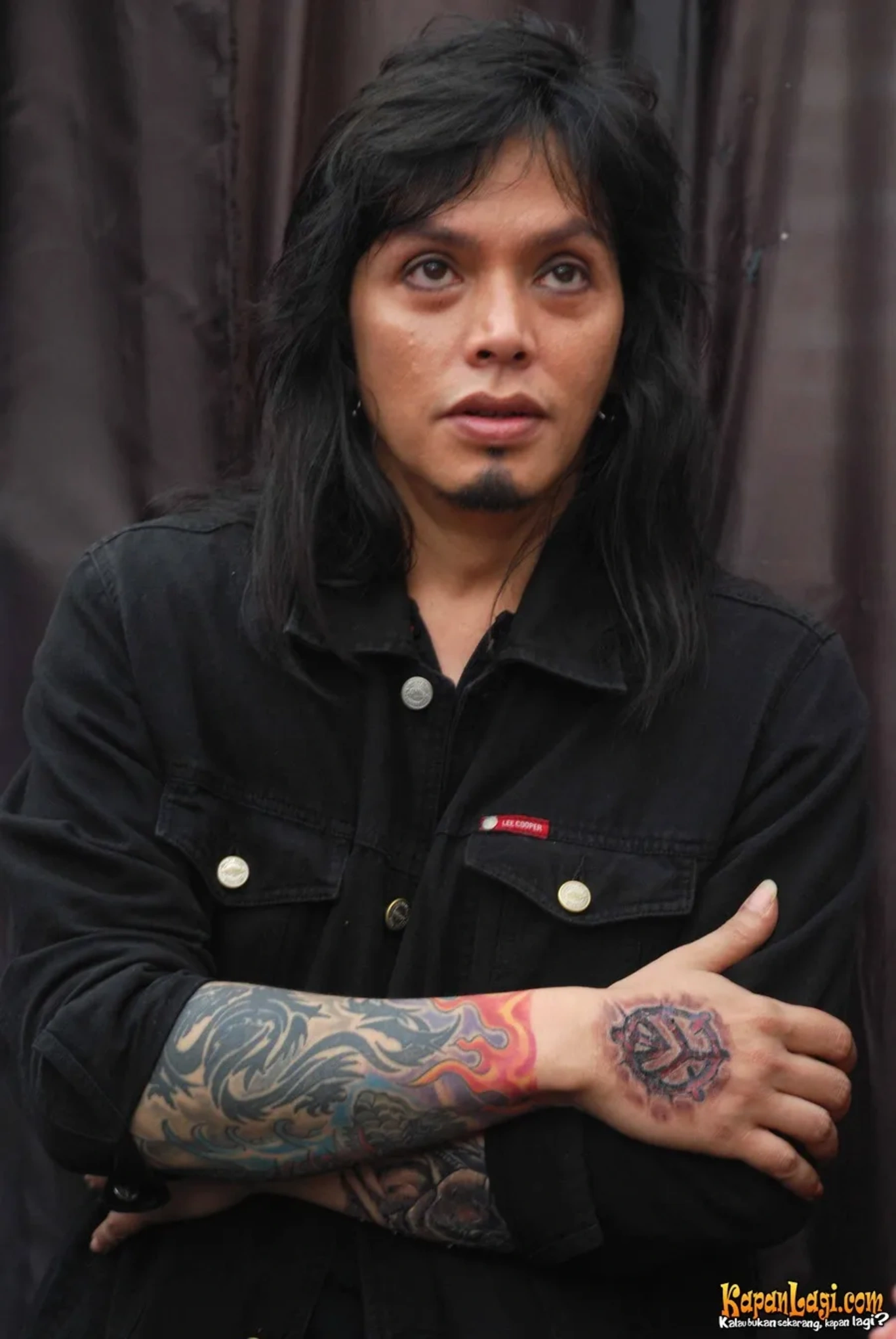 Jika Anda tidak melihat foto Ovy Rif, kemungkinan karena foto dengan nomor tersebut tidak tersedia di Kapanlagi.com™