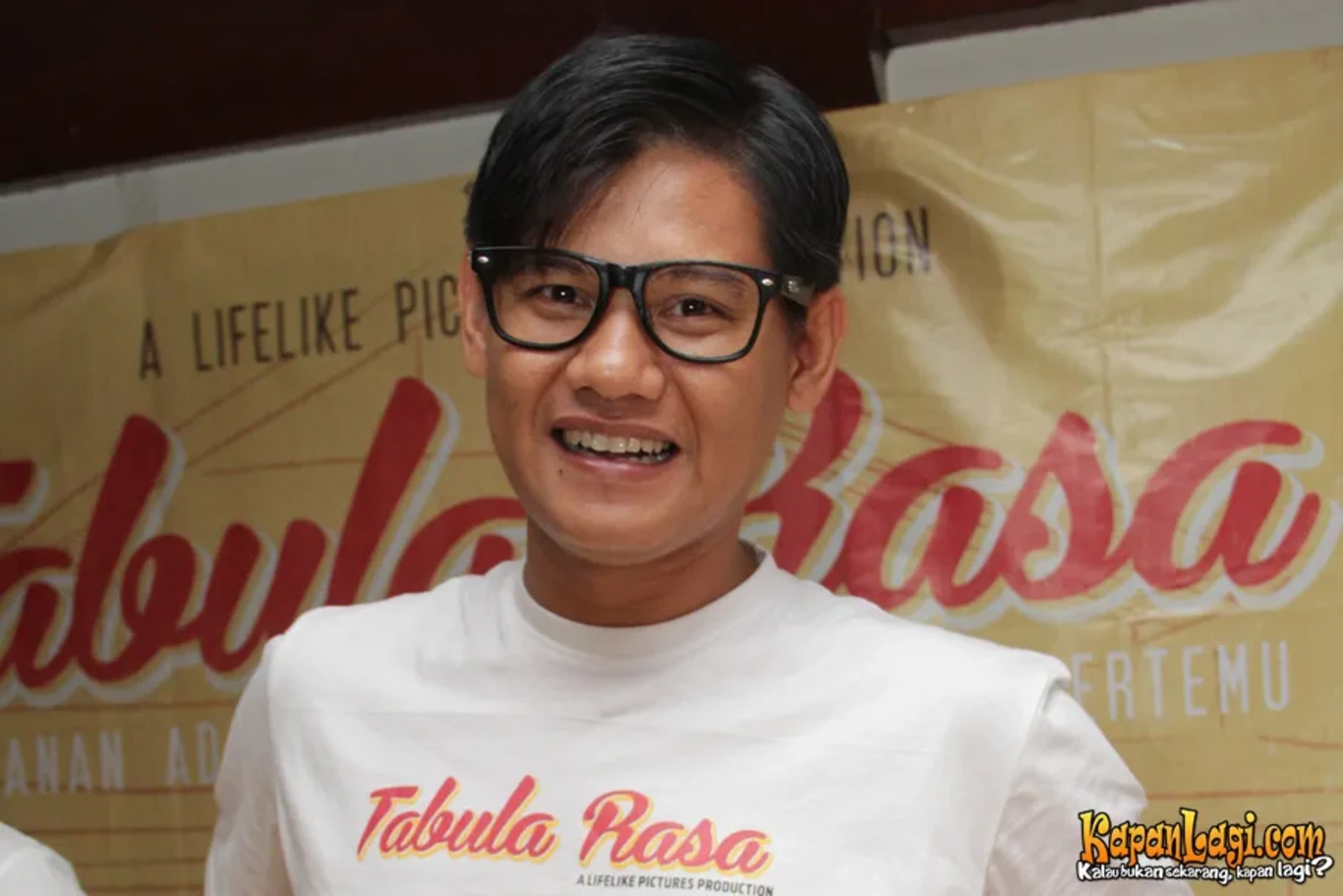 Jika Anda tidak melihat foto Ozzol Ramdan, kemungkinan karena foto dengan nomor tersebut tidak tersedia di Kapanlagi.com™