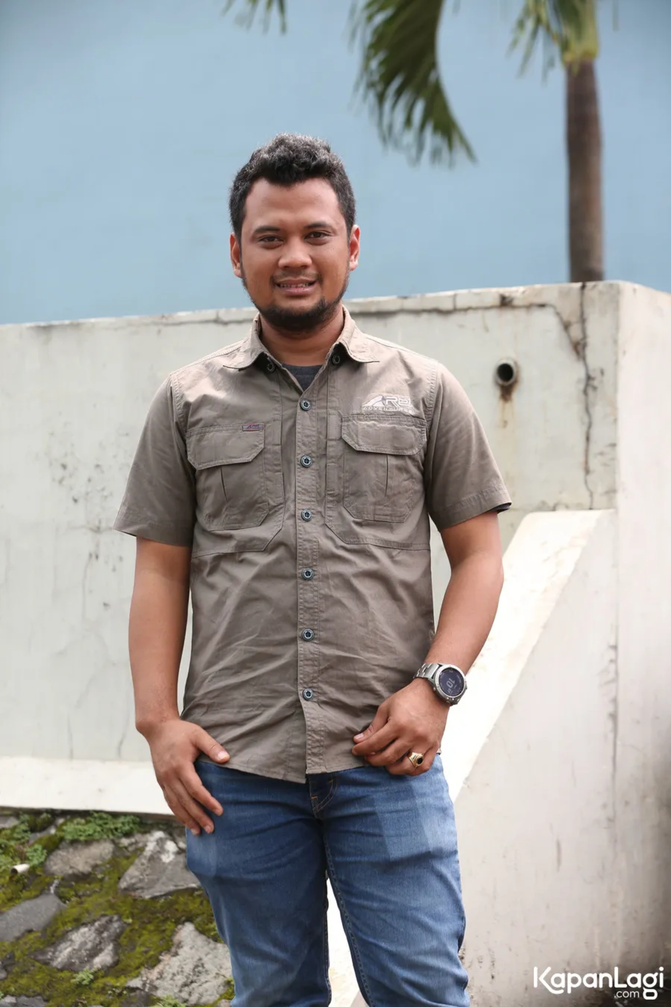 Jika Anda tidak melihat foto Panji Petualang, kemungkinan karena foto dengan nomor tersebut tidak tersedia di Kapanlagi.com™