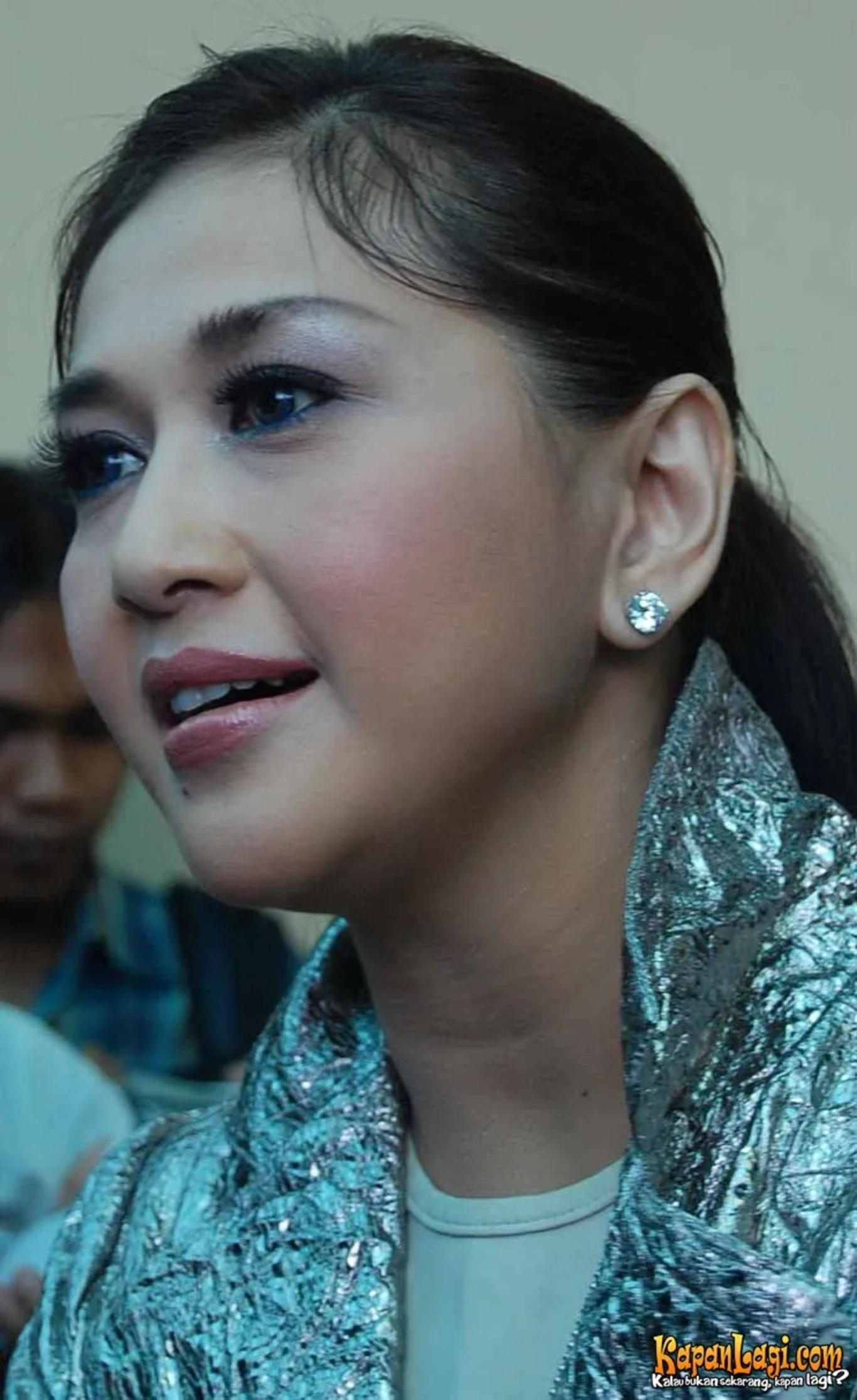 Jika Anda tidak melihat foto Paramitha Rusady, kemungkinan karena foto dengan nomor tersebut tidak tersedia di Kapanlagi.com™