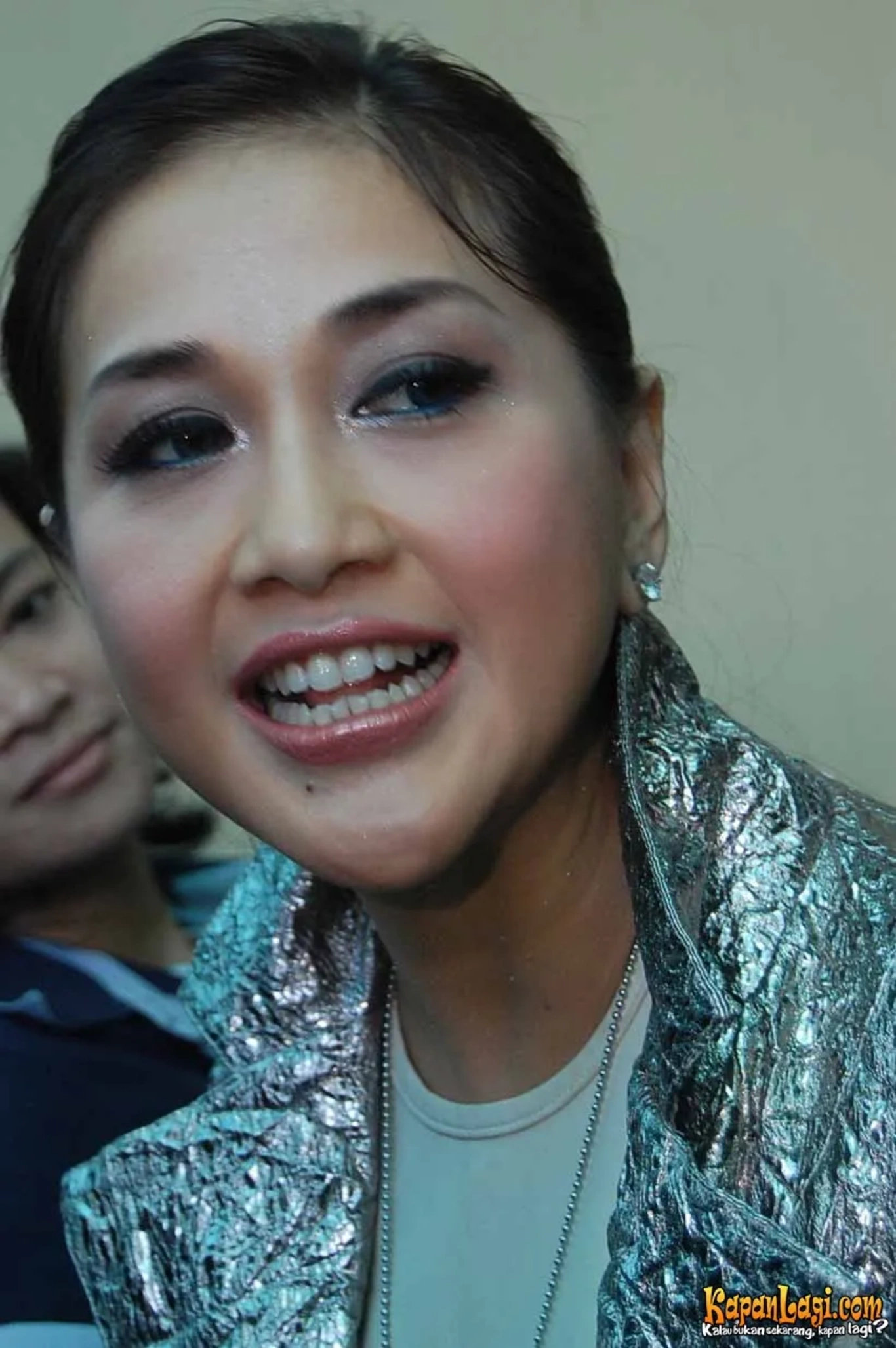 Jika Anda tidak melihat foto Paramitha Rusady, kemungkinan karena foto dengan nomor tersebut tidak tersedia di Kapanlagi.com™