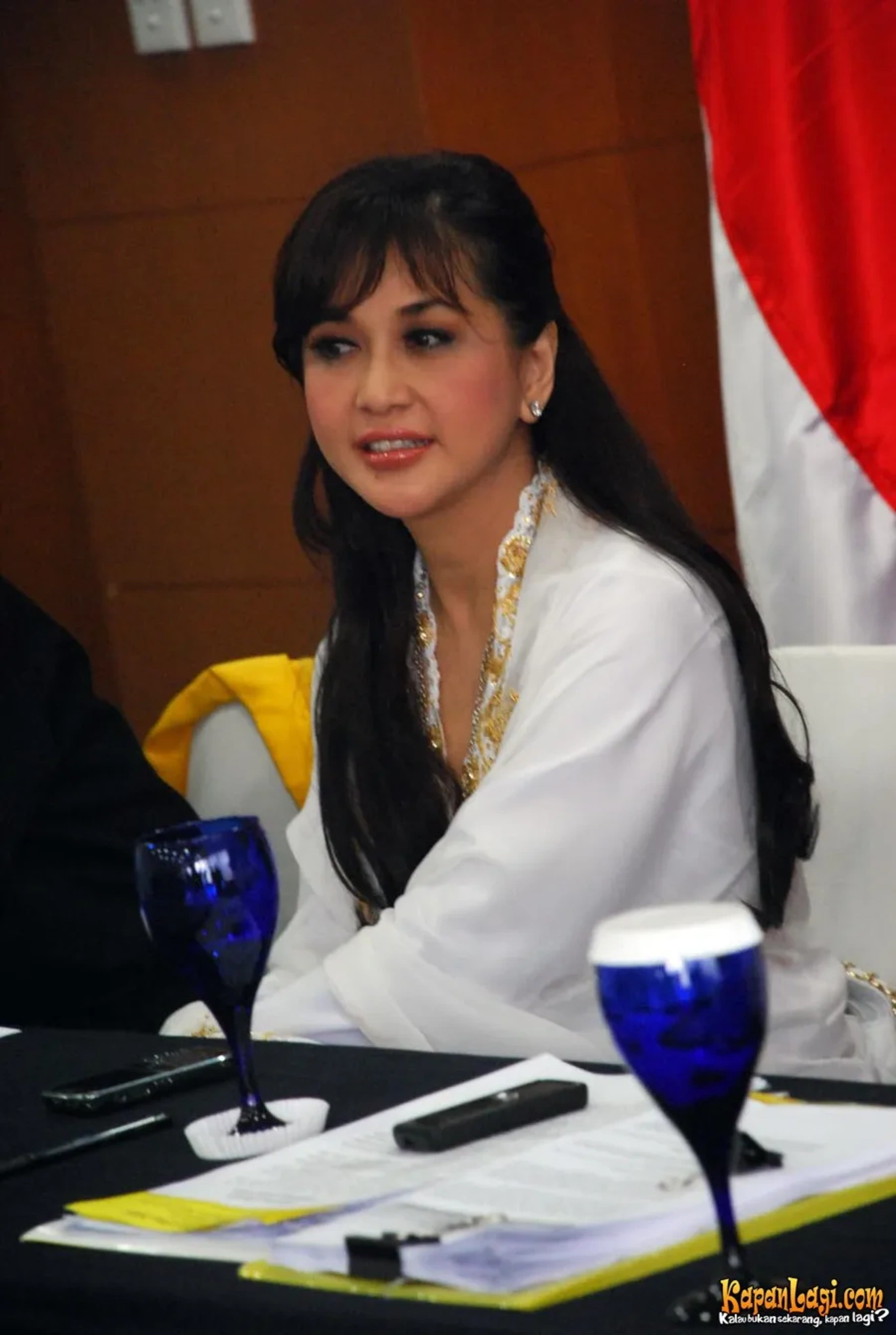 Jika Anda tidak melihat foto Paramitha Rusady, kemungkinan karena foto dengan nomor tersebut tidak tersedia di Kapanlagi.com™