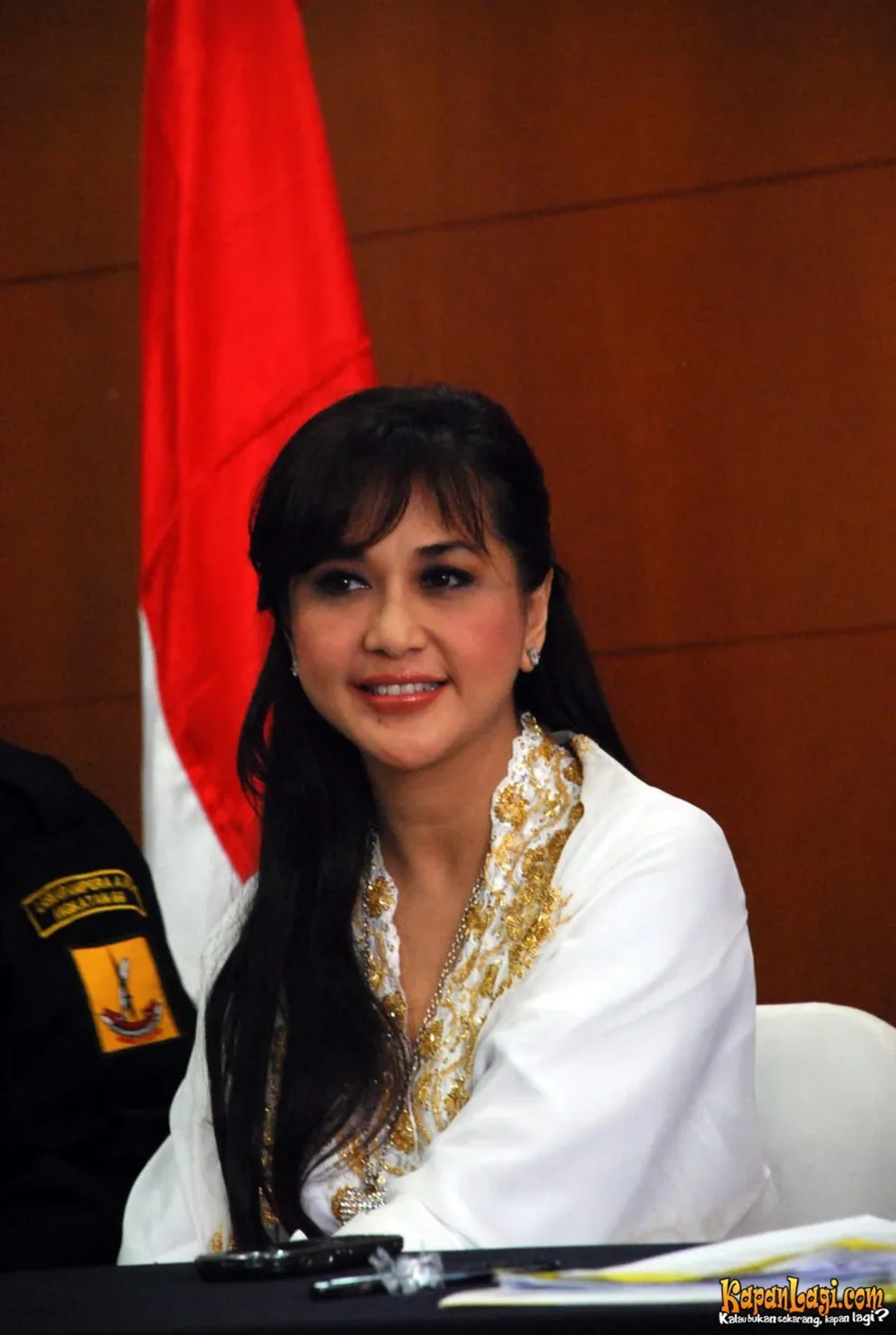 Jika Anda tidak melihat foto Paramitha Rusady, kemungkinan karena foto dengan nomor tersebut tidak tersedia di Kapanlagi.com™