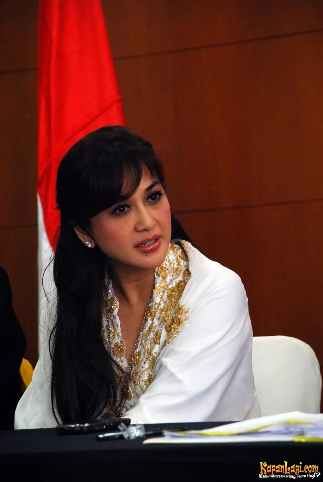 Jika Anda tidak melihat foto Paramitha Rusady, kemungkinan karena foto dengan nomor tersebut tidak tersedia di Kapanlagi.com™