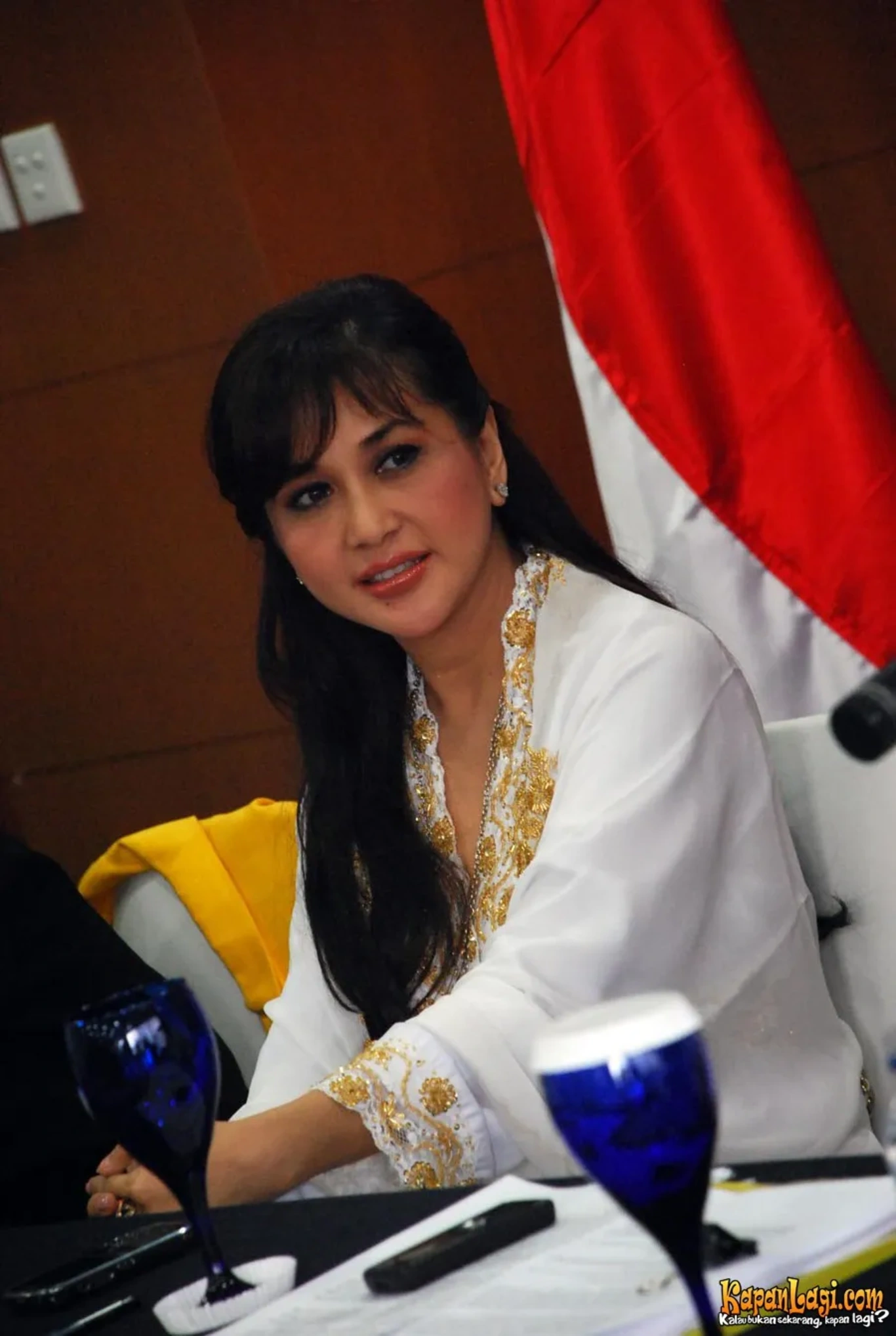 Jika Anda tidak melihat foto Paramitha Rusady, kemungkinan karena foto dengan nomor tersebut tidak tersedia di Kapanlagi.com™