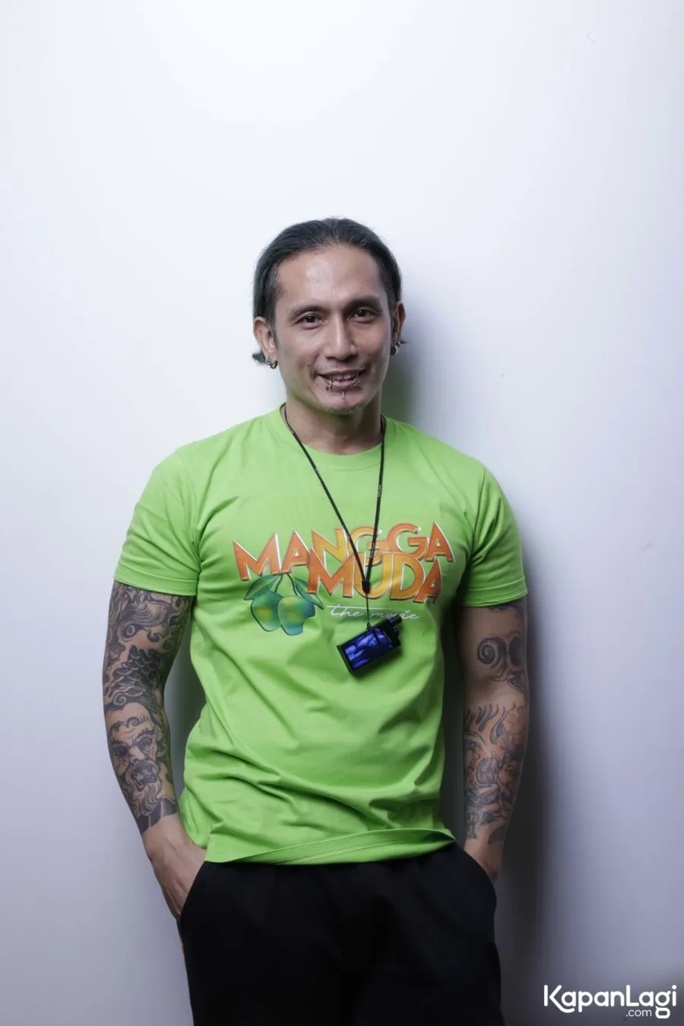 Jika Anda tidak melihat foto Pasha Van Krab, kemungkinan karena foto dengan nomor tersebut tidak tersedia di Kapanlagi.com™