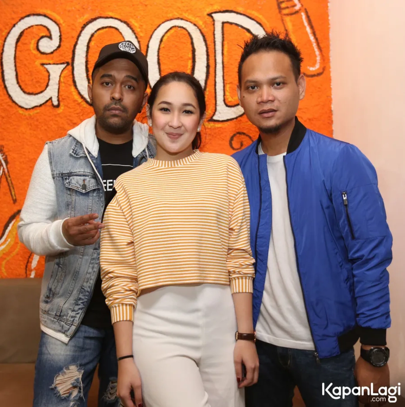 Jika Anda tidak melihat foto Paskal, kemungkinan karena foto dengan nomor tersebut tidak tersedia di Kapanlagi.com™