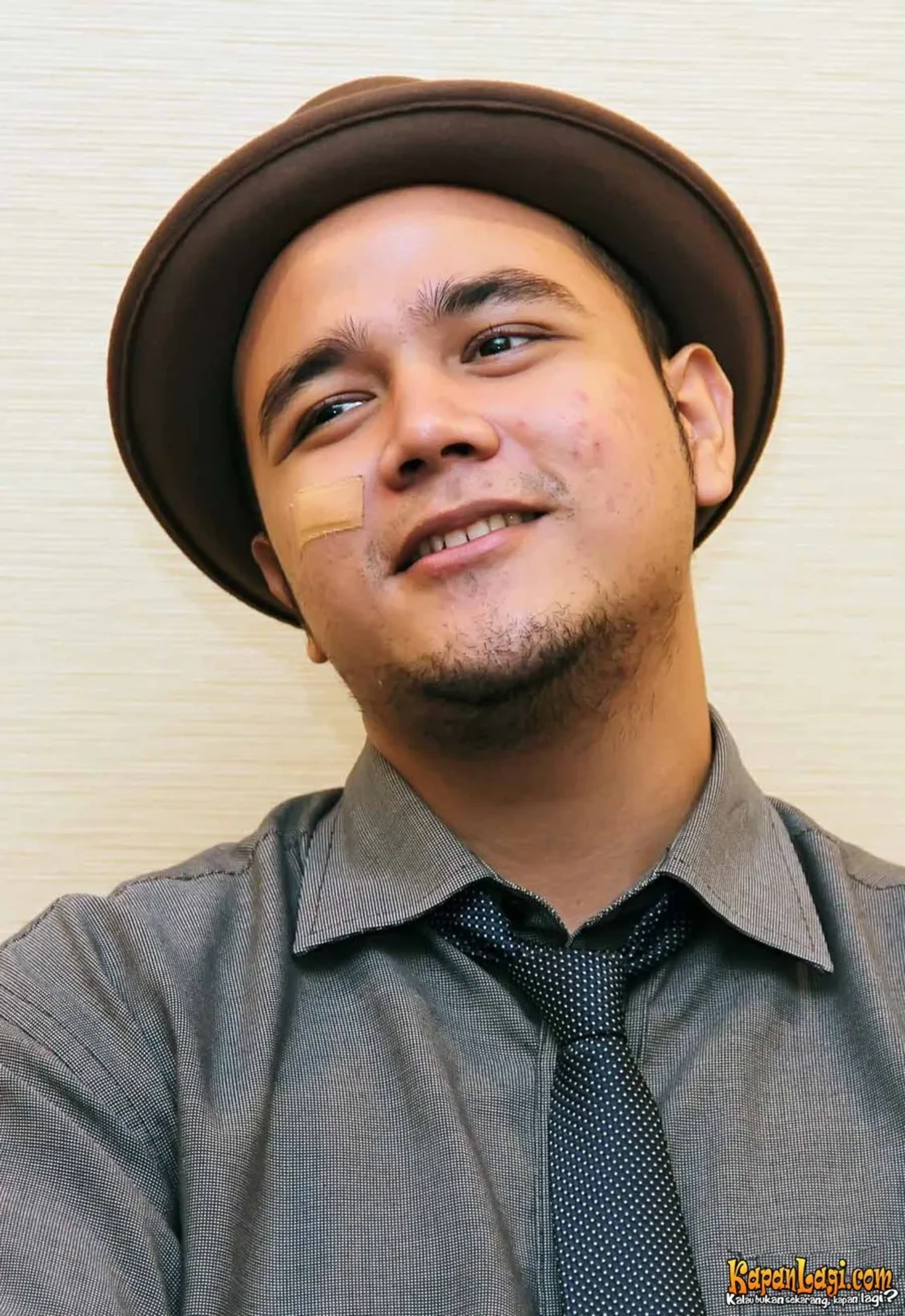 Jika Anda tidak melihat foto Pasukan Lima Jari, kemungkinan karena foto dengan nomor tersebut tidak tersedia di Kapanlagi.com™