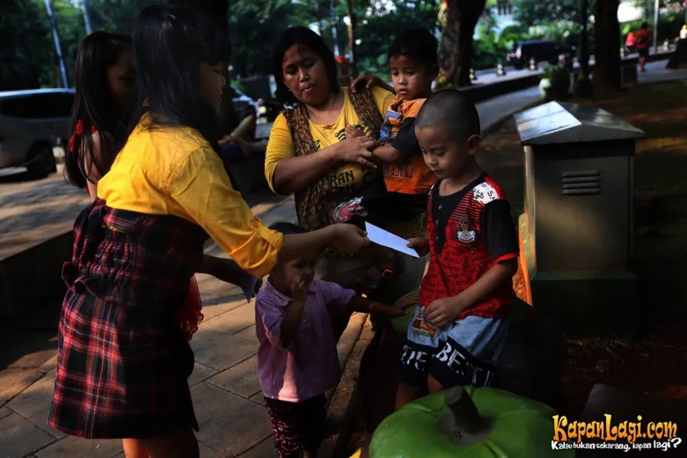 Jika Anda tidak melihat foto Patricia, kemungkinan karena foto dengan nomor tersebut tidak tersedia di Kapanlagi.com™