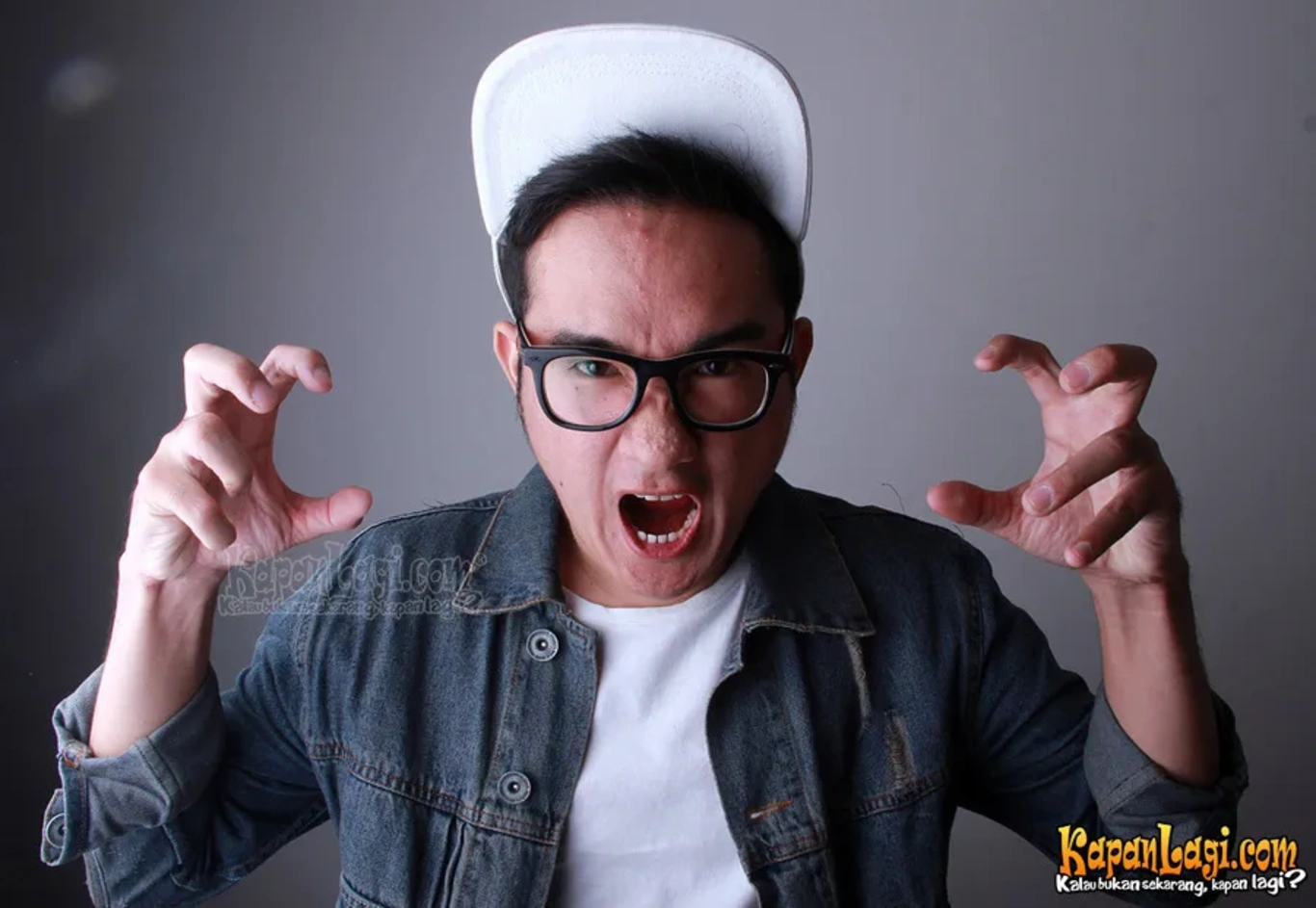 Jika Anda tidak melihat foto Patudu 5 Romeo, kemungkinan karena foto dengan nomor tersebut tidak tersedia di Kapanlagi.com™