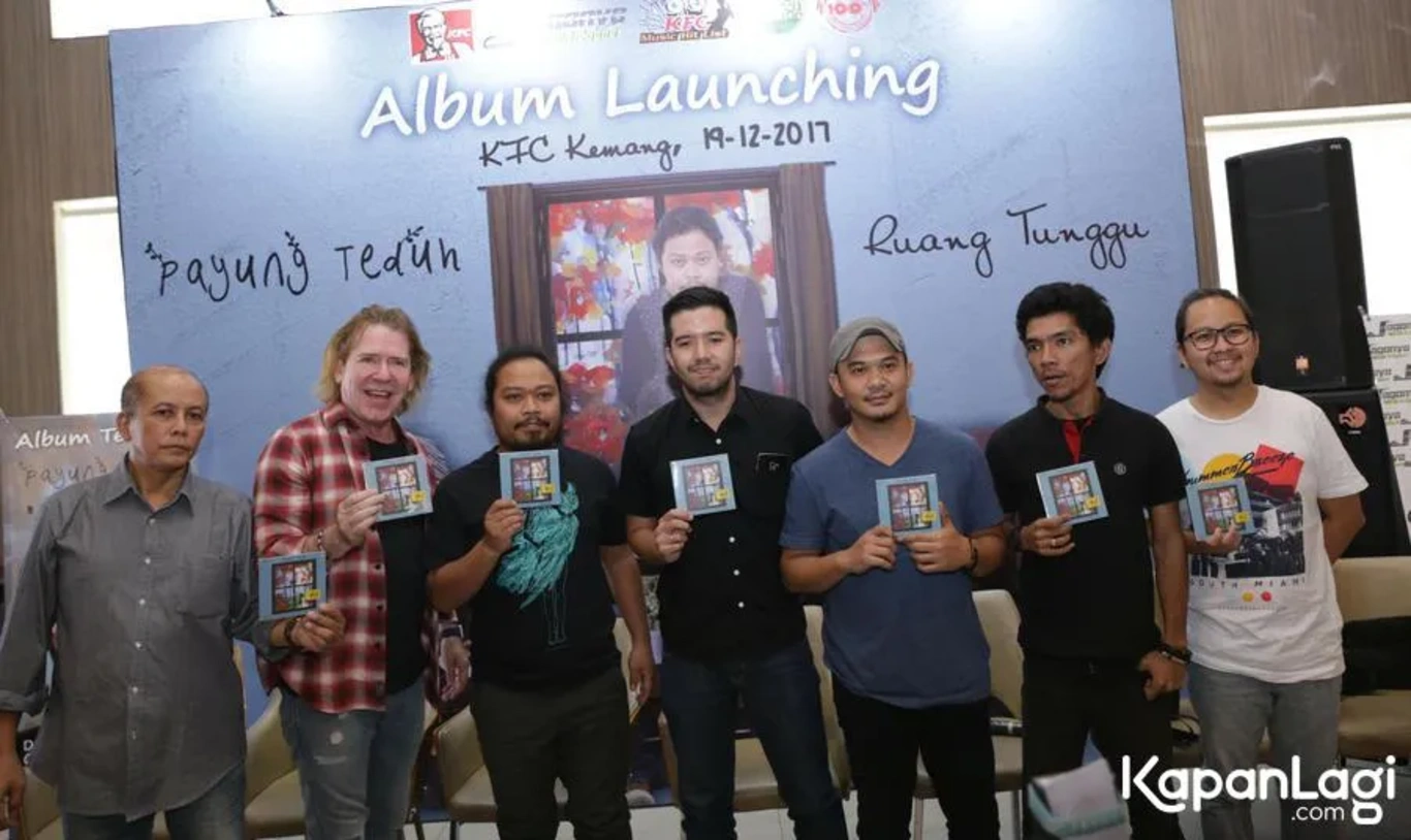 Jika Anda tidak melihat foto Payung Teduh, kemungkinan karena foto dengan nomor tersebut tidak tersedia di Kapanlagi.com™