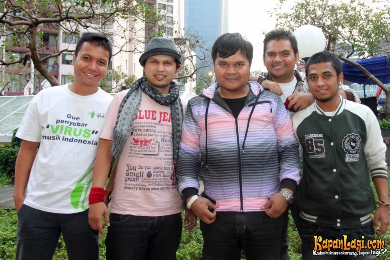 Jika Anda tidak melihat foto Penta Boyz, kemungkinan karena foto dengan nomor tersebut tidak tersedia di Kapanlagi.com™