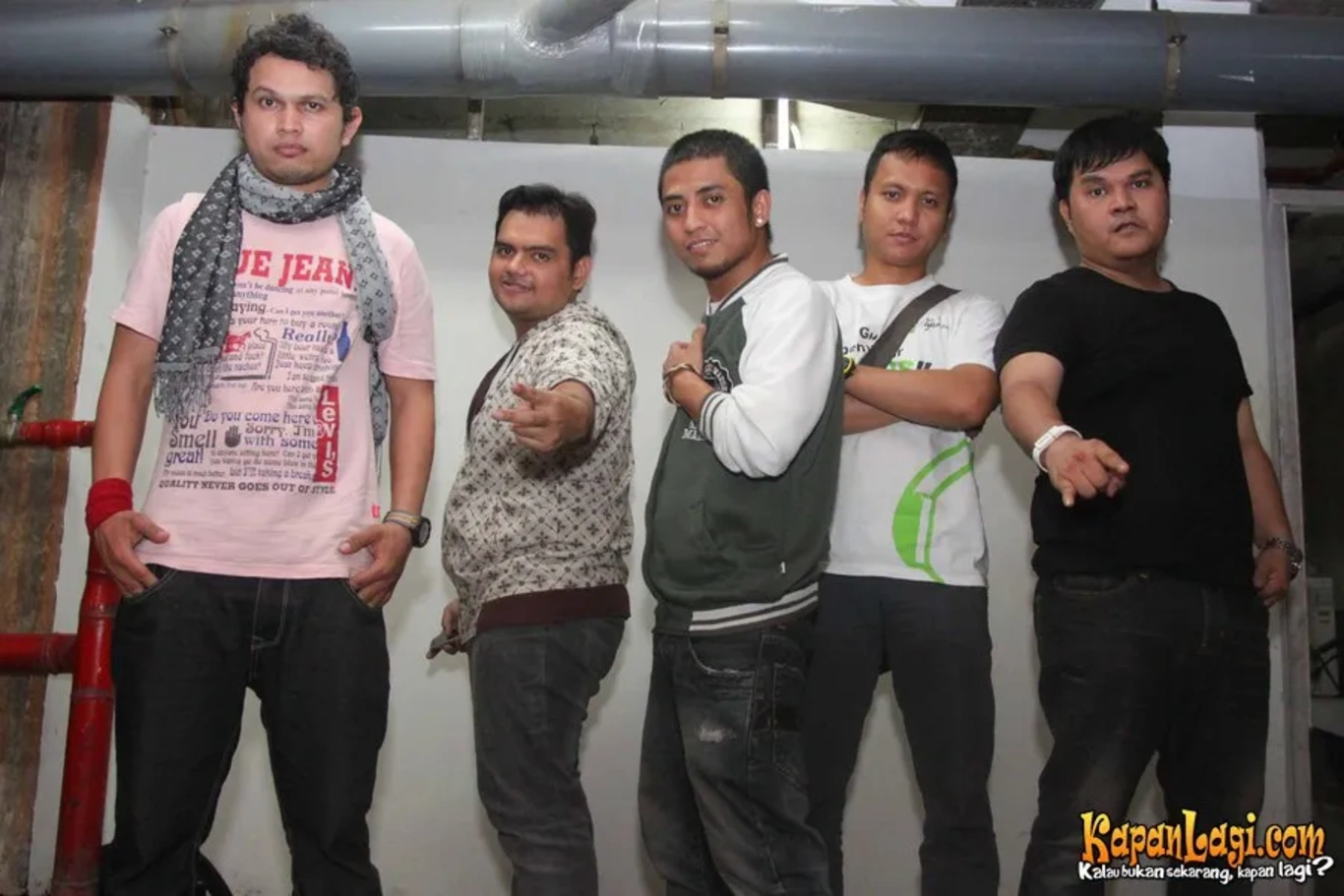 Jika Anda tidak melihat foto Penta Boyz, kemungkinan karena foto dengan nomor tersebut tidak tersedia di Kapanlagi.com™