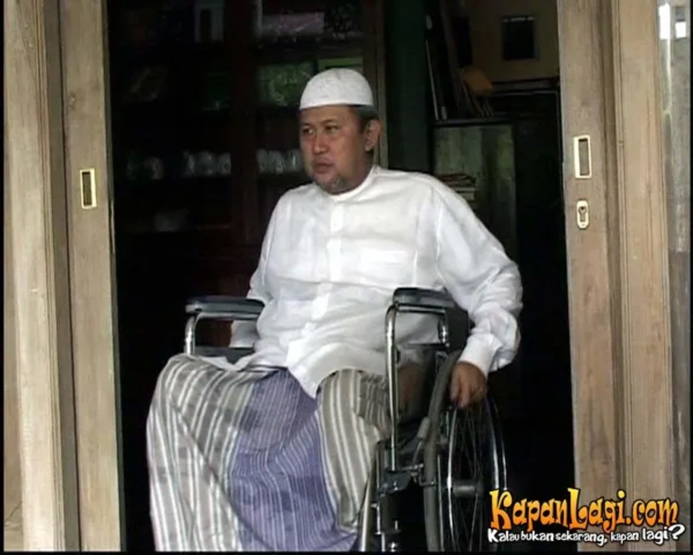Jika Anda tidak melihat foto Pepeng, kemungkinan karena foto dengan nomor tersebut tidak tersedia di Kapanlagi.com™