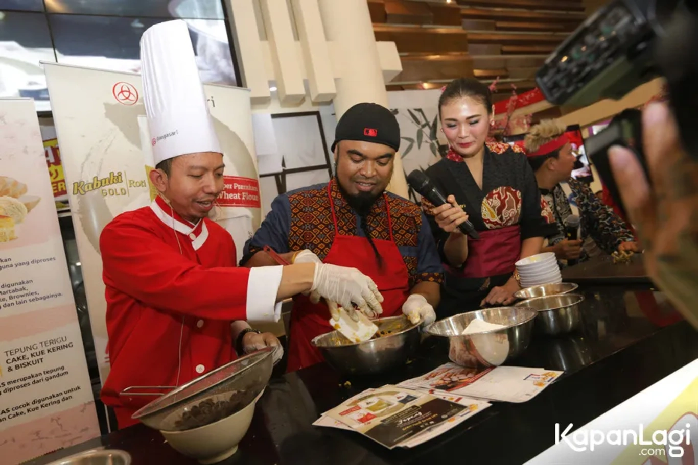 Jika Anda tidak melihat foto Pepi, kemungkinan karena foto dengan nomor tersebut tidak tersedia di Kapanlagi.com™