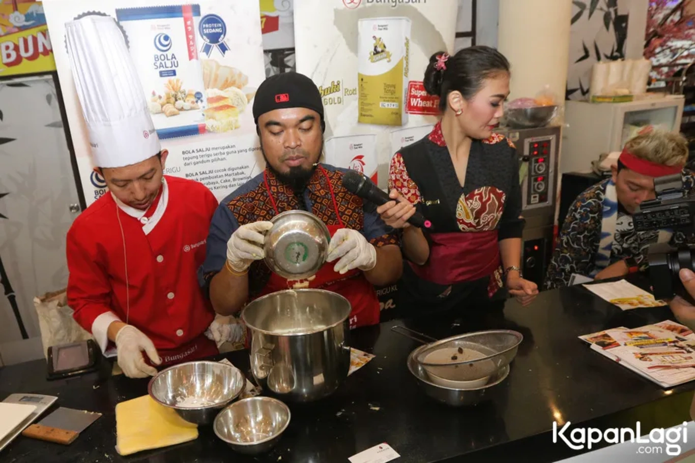Jika Anda tidak melihat foto Pepi, kemungkinan karena foto dengan nomor tersebut tidak tersedia di Kapanlagi.com™
