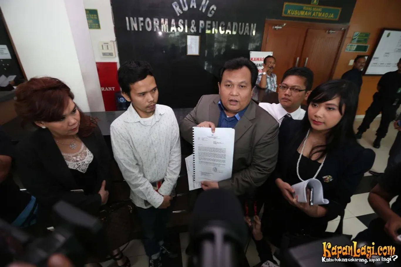 Jika Anda tidak melihat foto Peppy Piona Cheppy, kemungkinan karena foto dengan nomor tersebut tidak tersedia di Kapanlagi.com™