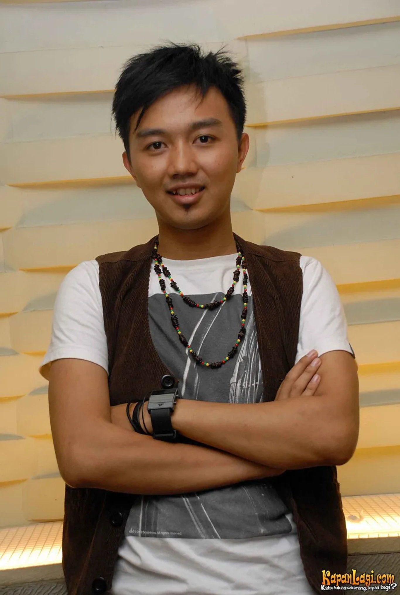 Jika Anda tidak melihat foto Petir Band, kemungkinan karena foto dengan nomor tersebut tidak tersedia di Kapanlagi.com™