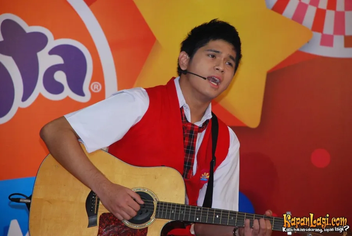 Jika Anda tidak melihat foto Petra Sihombing, kemungkinan karena foto dengan nomor tersebut tidak tersedia di Kapanlagi.com™