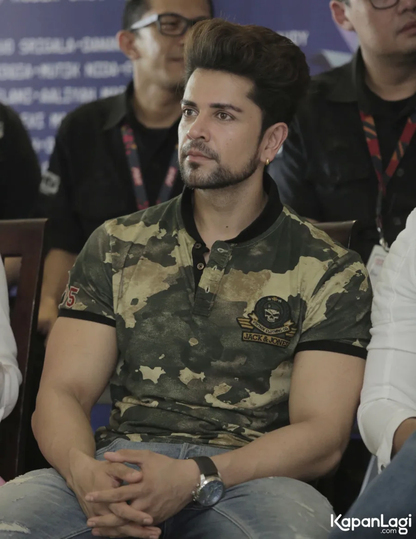 Jika Anda tidak melihat foto Piyush Sahdev, kemungkinan karena foto dengan nomor tersebut tidak tersedia di Kapanlagi.com™