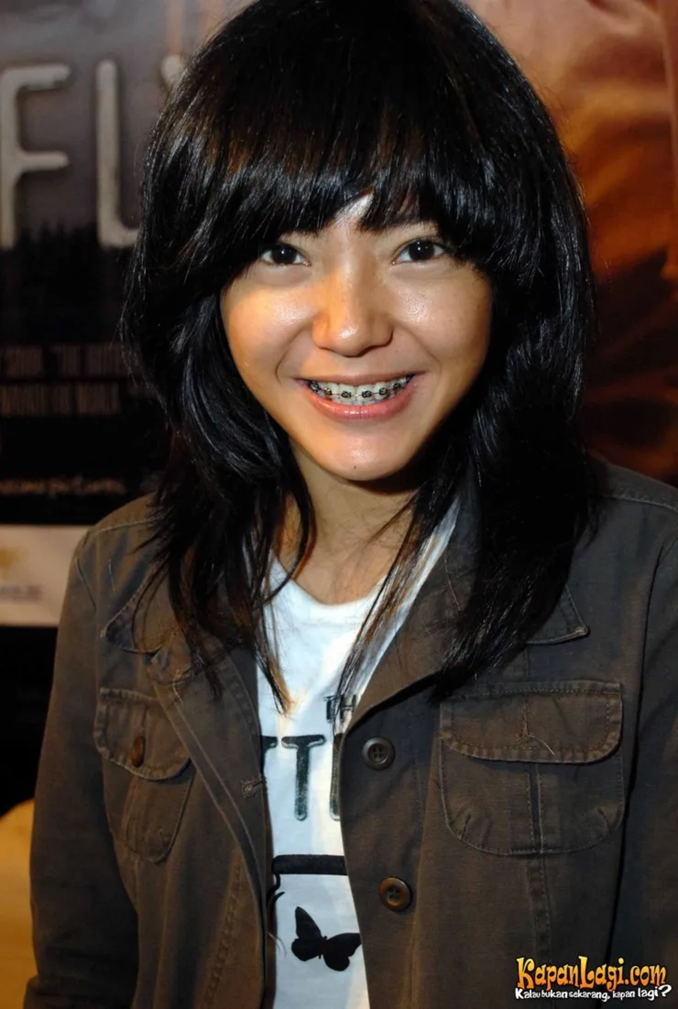 Jika Anda tidak melihat foto Poppy Sovia, kemungkinan karena foto dengan nomor tersebut tidak tersedia di Kapanlagi.com™
