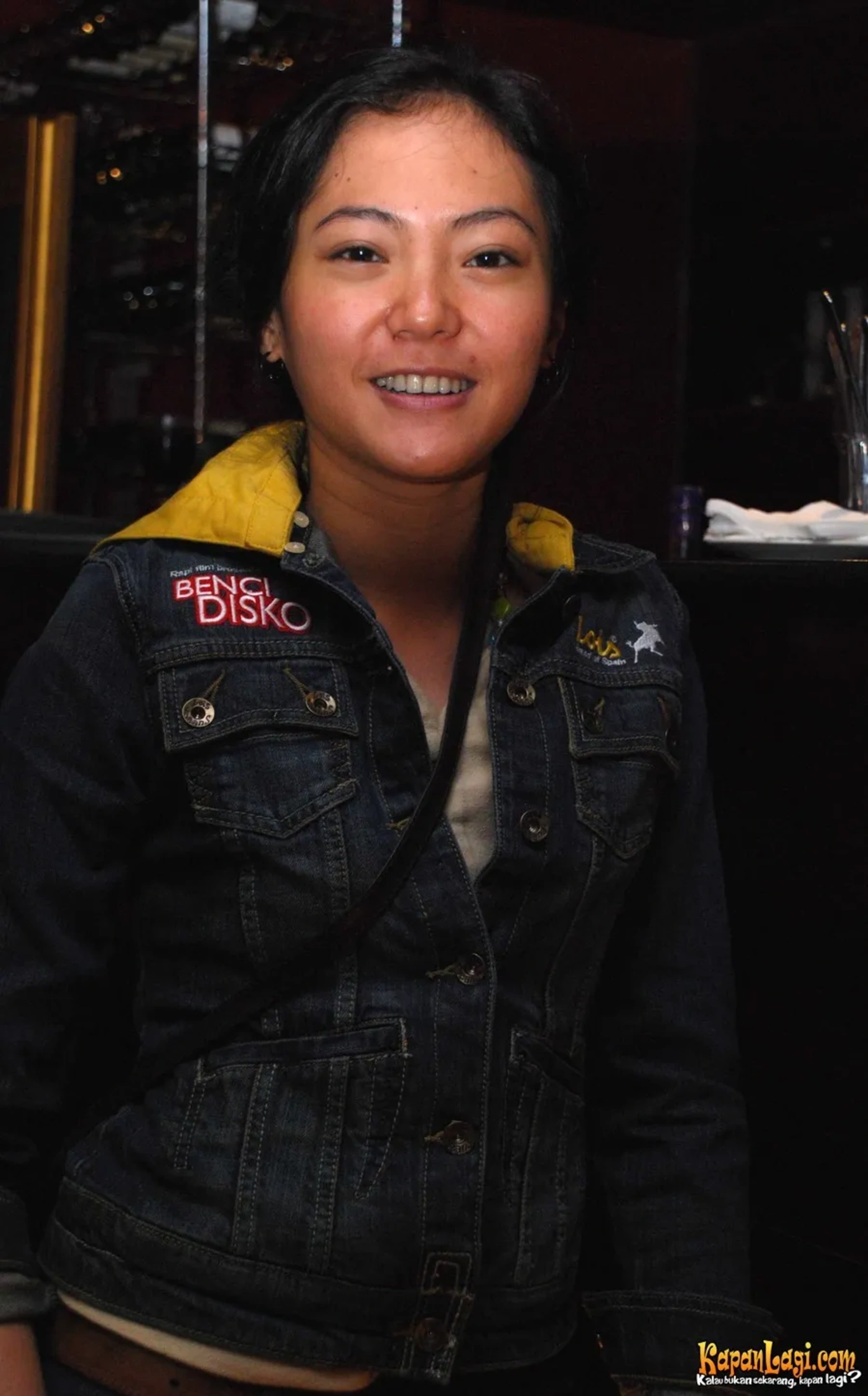 Jika Anda tidak melihat foto Poppy Sovia, kemungkinan karena foto dengan nomor tersebut tidak tersedia di Kapanlagi.com™