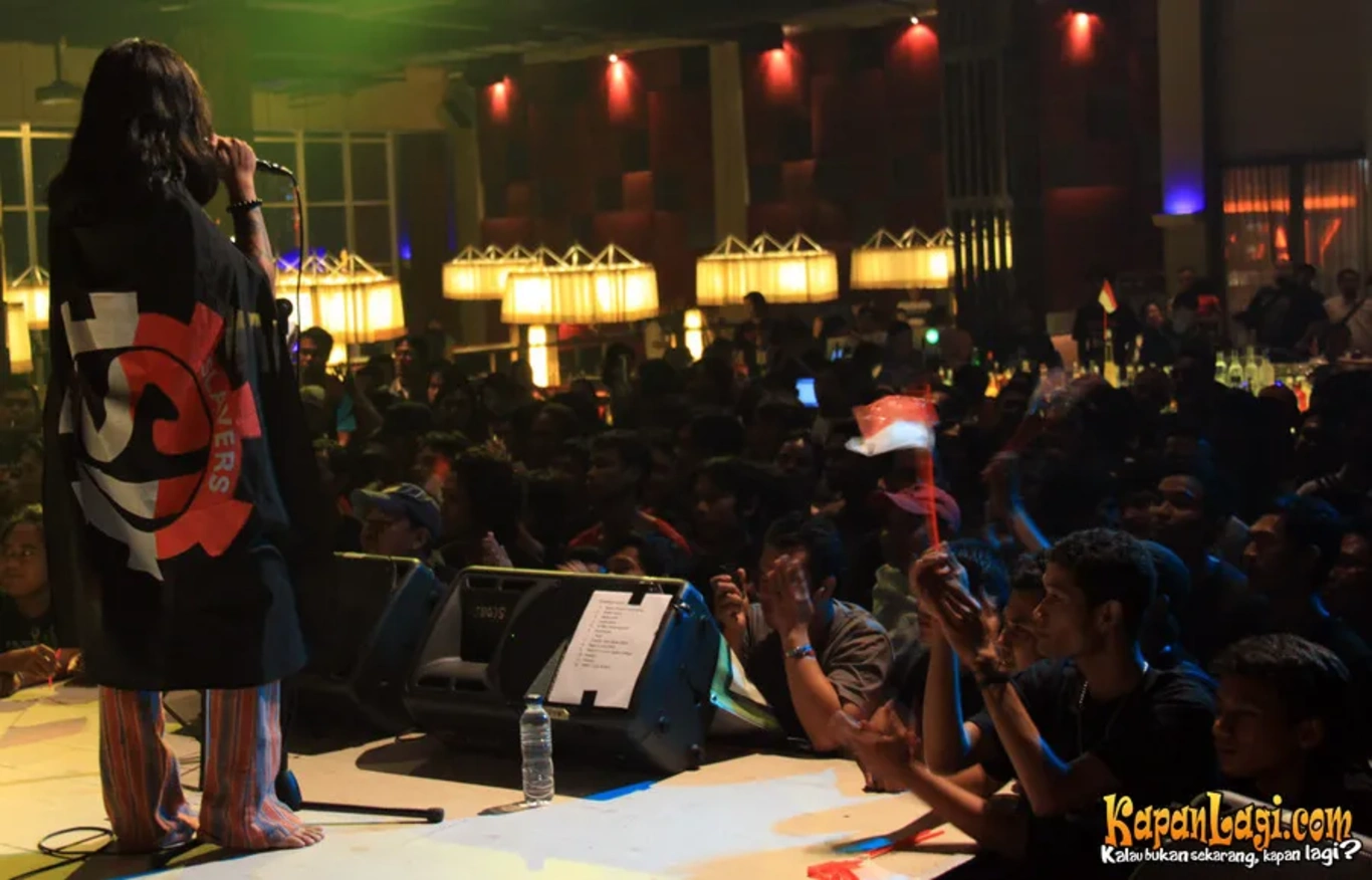 Jika Anda tidak melihat foto Powerslaves, kemungkinan karena foto dengan nomor tersebut tidak tersedia di Kapanlagi.com™