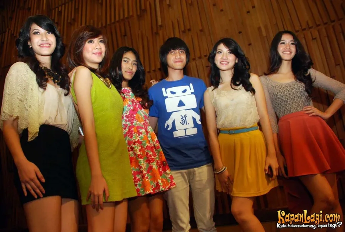 Jika Anda tidak melihat foto Princess, kemungkinan karena foto dengan nomor tersebut tidak tersedia di Kapanlagi.com™