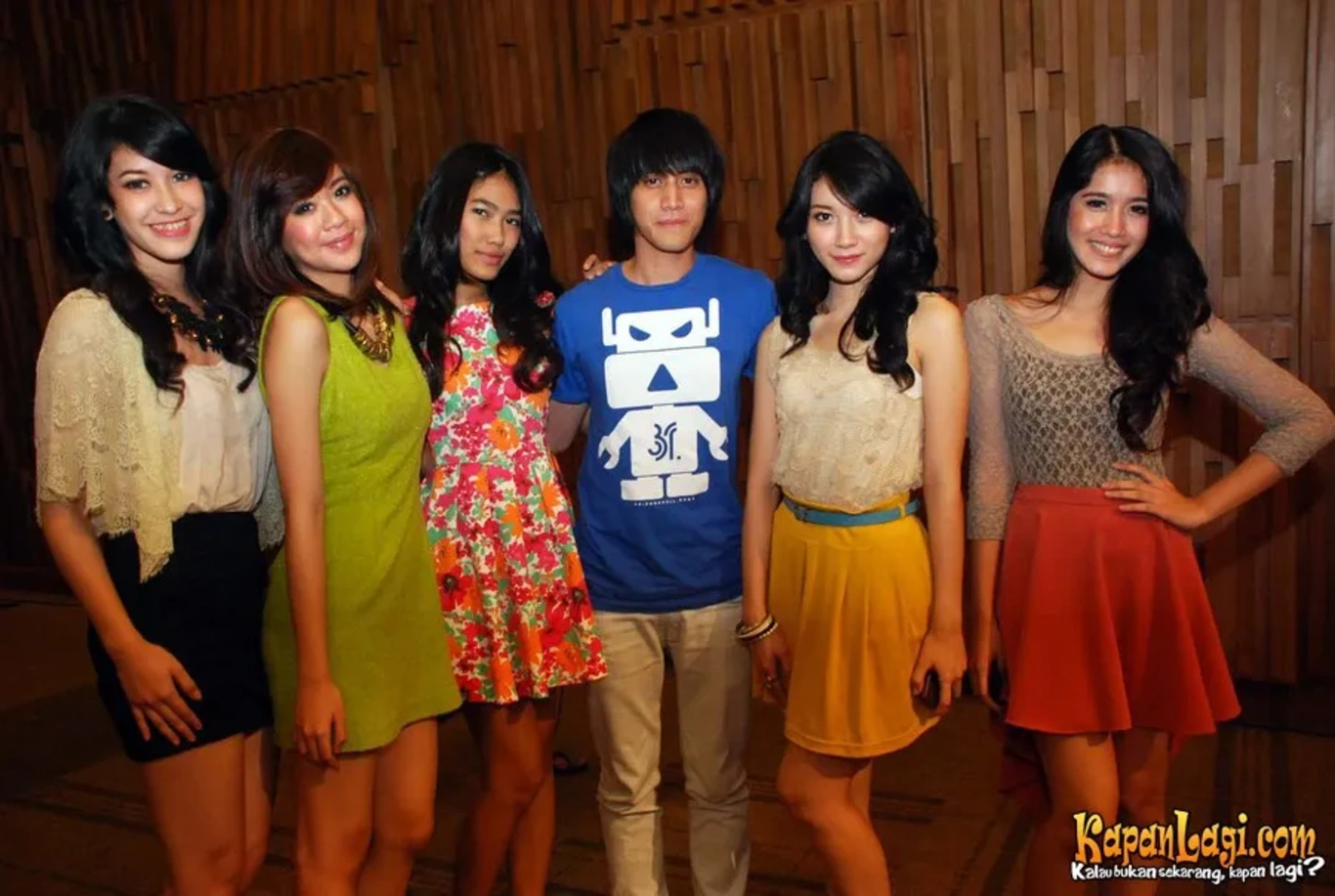 Jika Anda tidak melihat foto Princess, kemungkinan karena foto dengan nomor tersebut tidak tersedia di Kapanlagi.com™