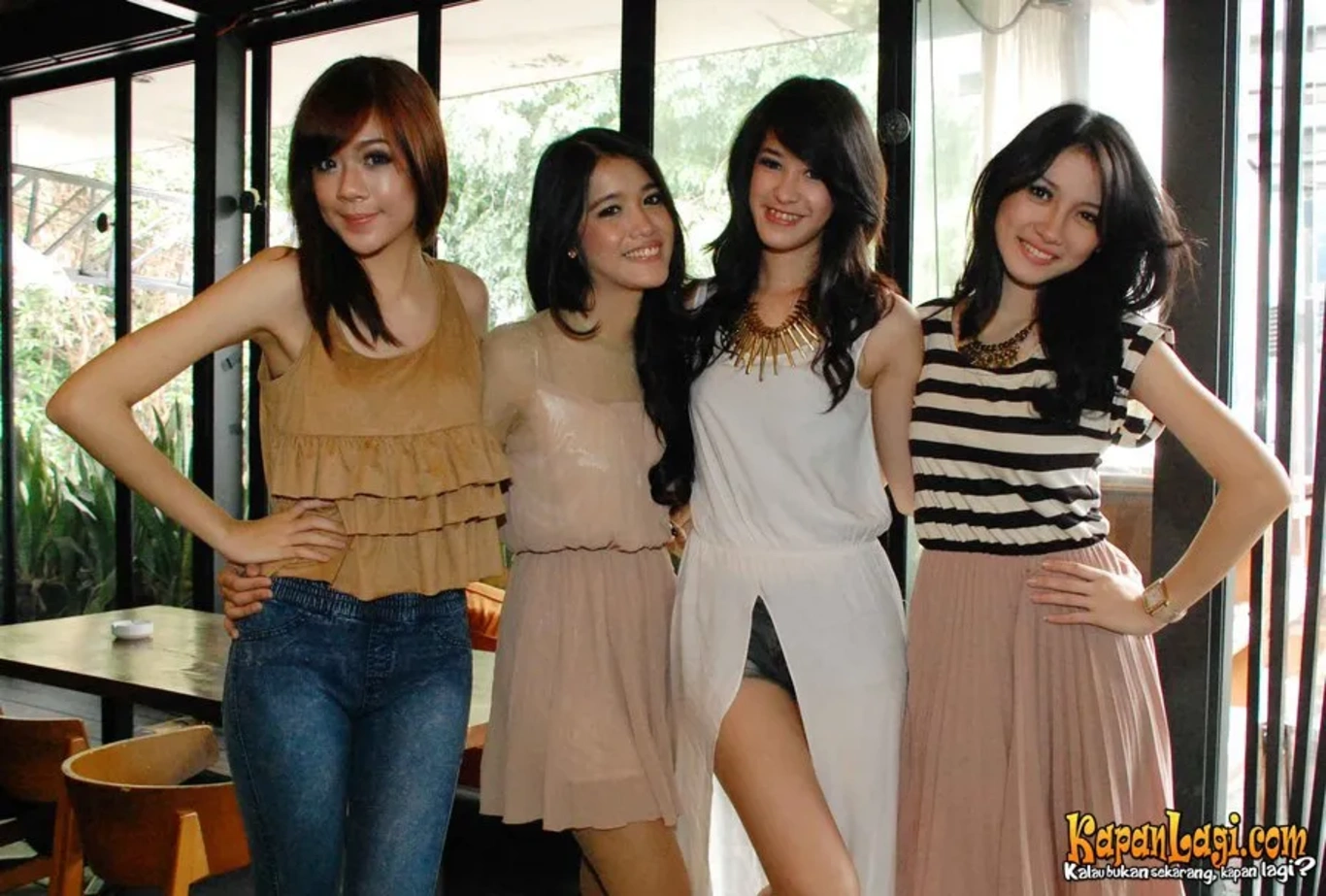 Jika Anda tidak melihat foto Princess, kemungkinan karena foto dengan nomor tersebut tidak tersedia di Kapanlagi.com™