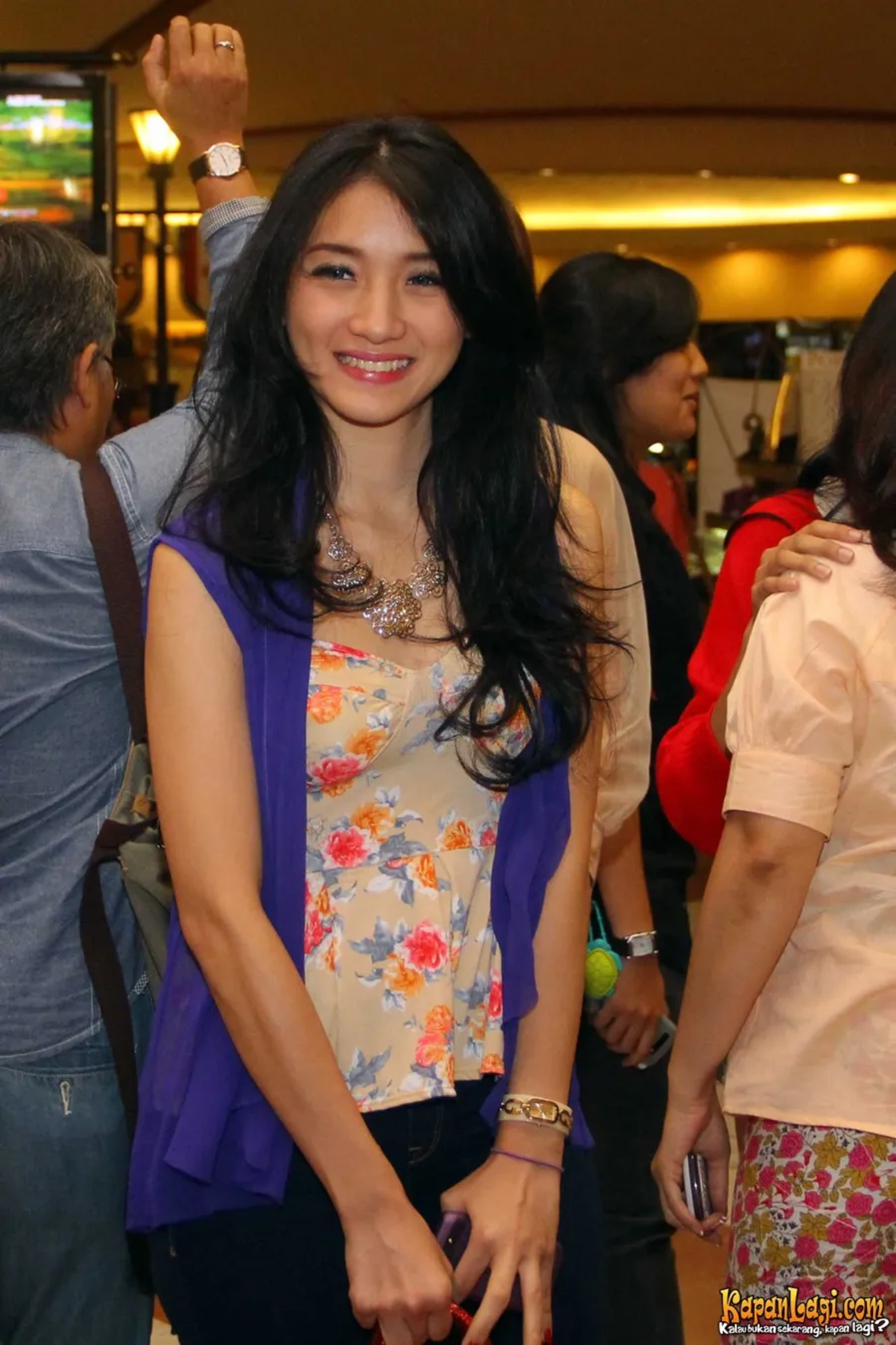 Jika Anda tidak melihat foto Princess, kemungkinan karena foto dengan nomor tersebut tidak tersedia di Kapanlagi.com™