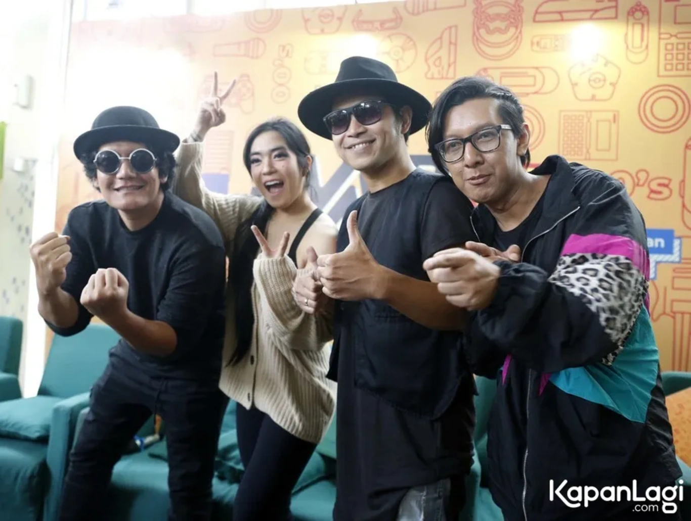 Jika Anda tidak melihat foto Prisa, kemungkinan karena foto dengan nomor tersebut tidak tersedia di Kapanlagi.com™