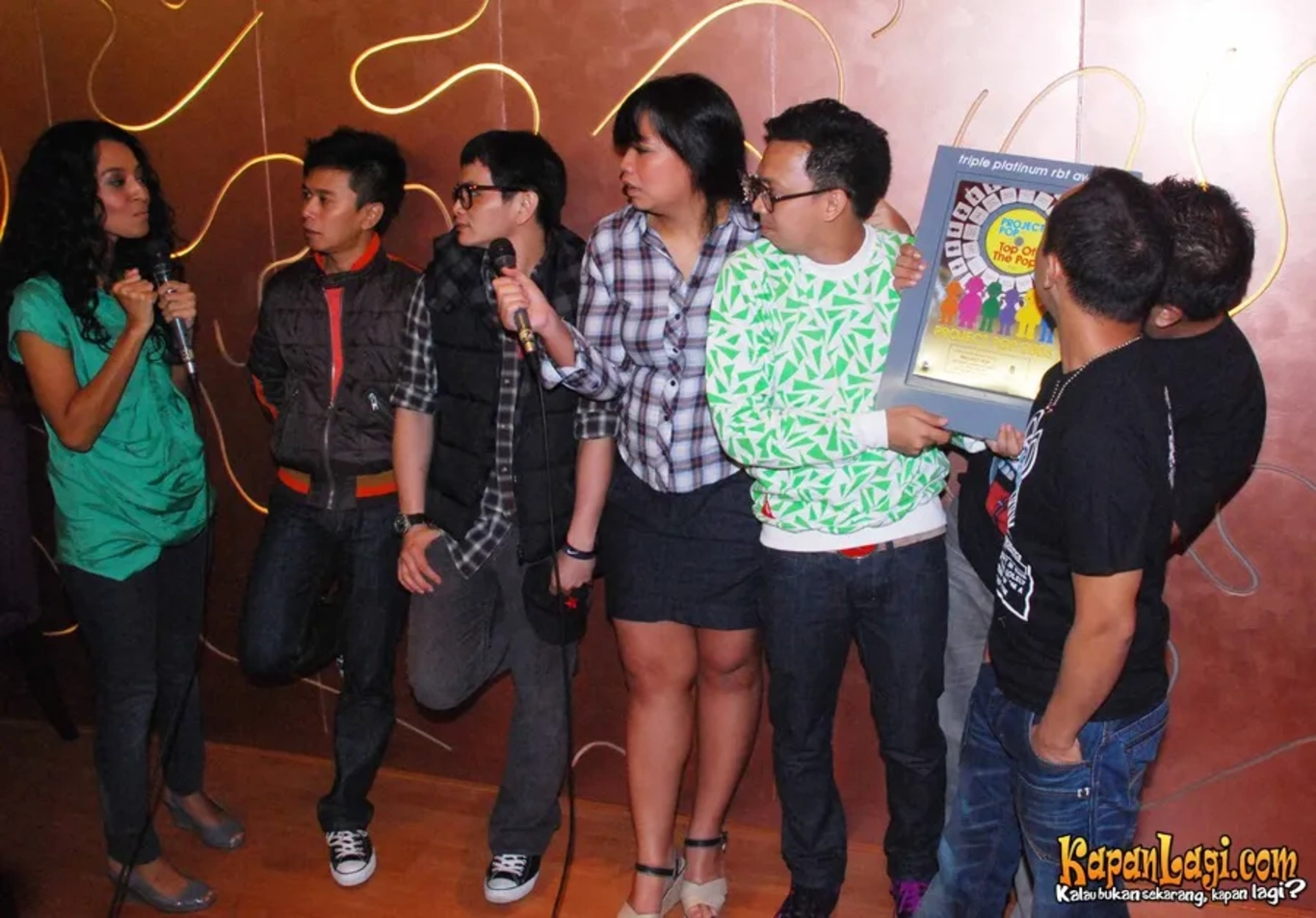 Jika Anda tidak melihat foto Project Pop, kemungkinan karena foto dengan nomor tersebut tidak tersedia di Kapanlagi.com™