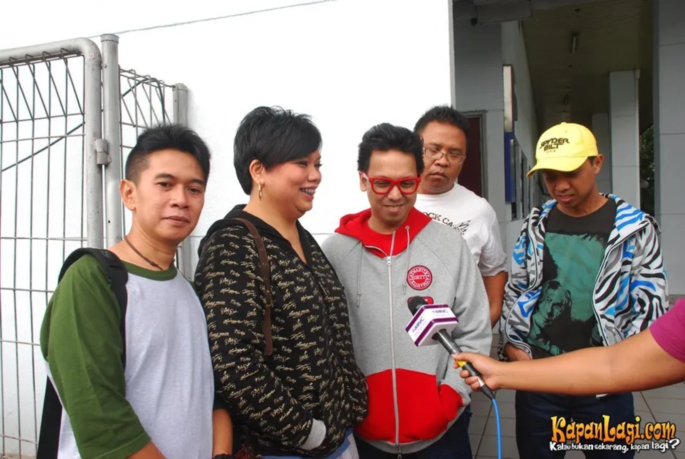 Jika Anda tidak melihat foto Project Pop, kemungkinan karena foto dengan nomor tersebut tidak tersedia di Kapanlagi.com™