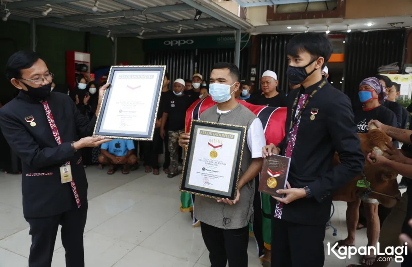 Jika Anda tidak melihat foto Putra Siregar, kemungkinan karena foto dengan nomor tersebut tidak tersedia di Kapanlagi.com™