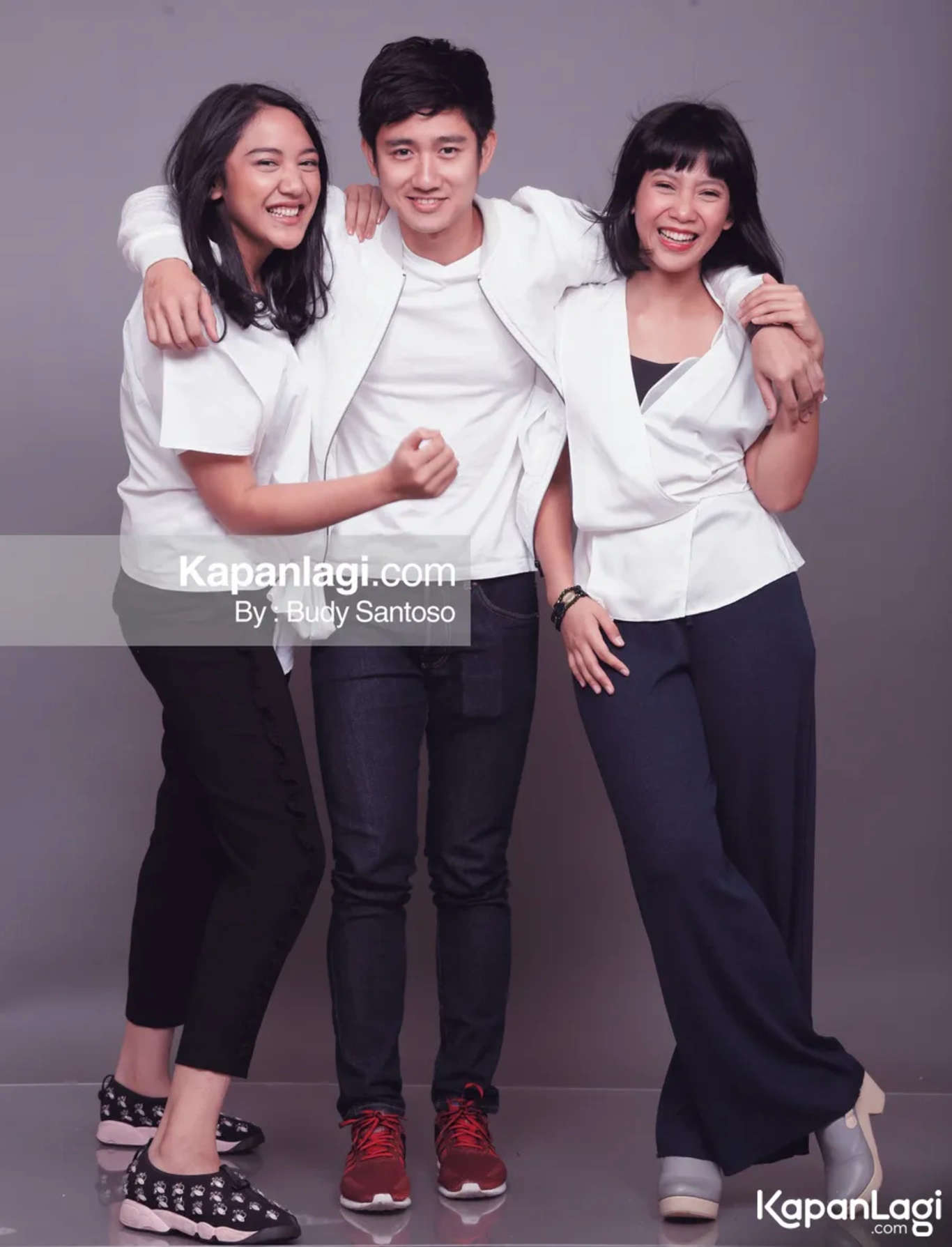 Jika Anda tidak melihat foto Putri Tanjung, kemungkinan karena foto dengan nomor tersebut tidak tersedia di Kapanlagi.com™