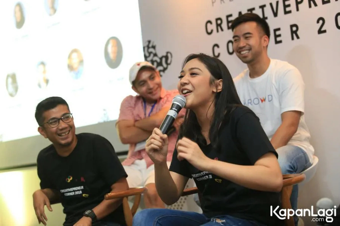 Jika Anda tidak melihat foto Putri Tanjung, kemungkinan karena foto dengan nomor tersebut tidak tersedia di Kapanlagi.com™
