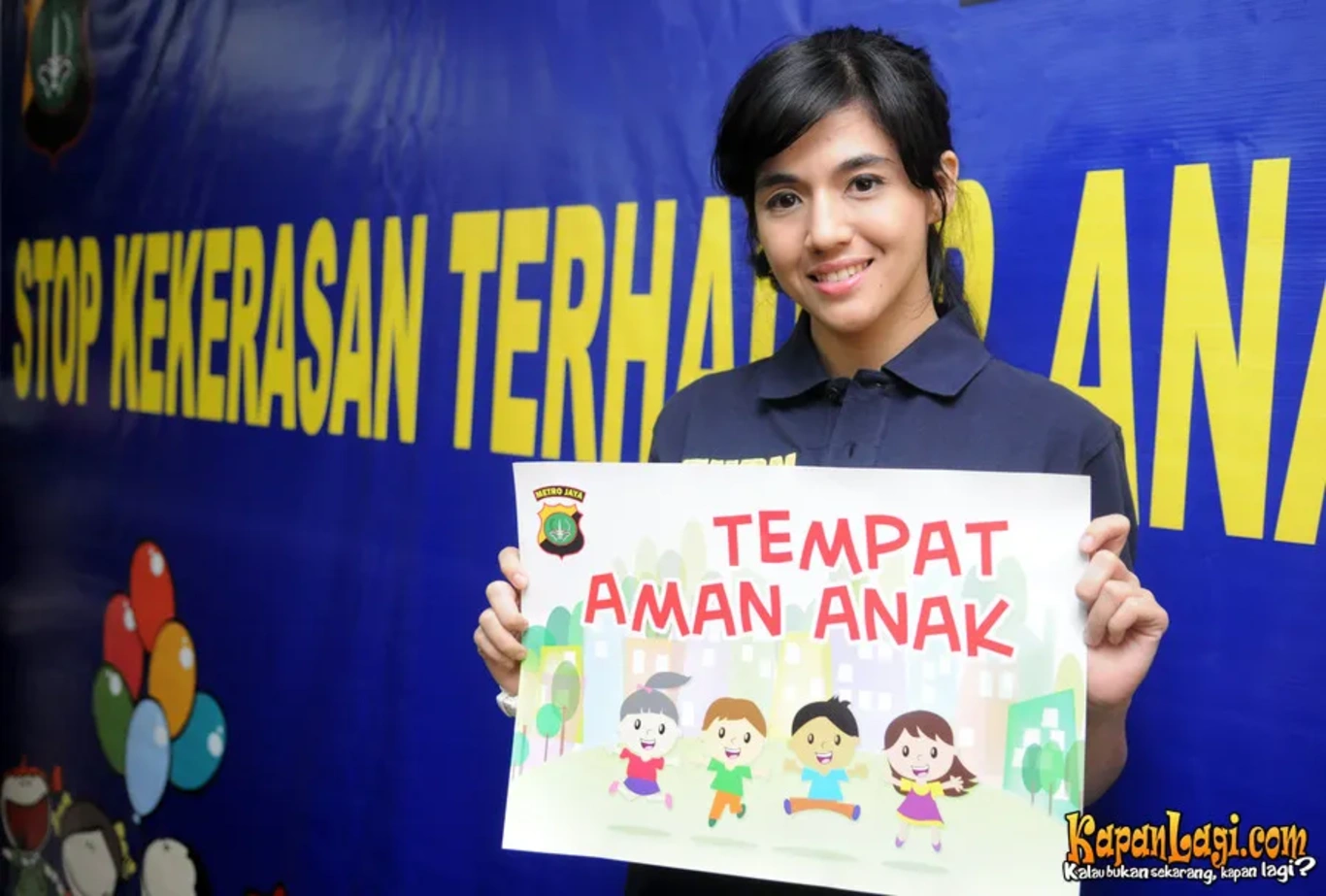 Jika Anda tidak melihat foto Putri Una Astari, kemungkinan karena foto dengan nomor tersebut tidak tersedia di Kapanlagi.com™