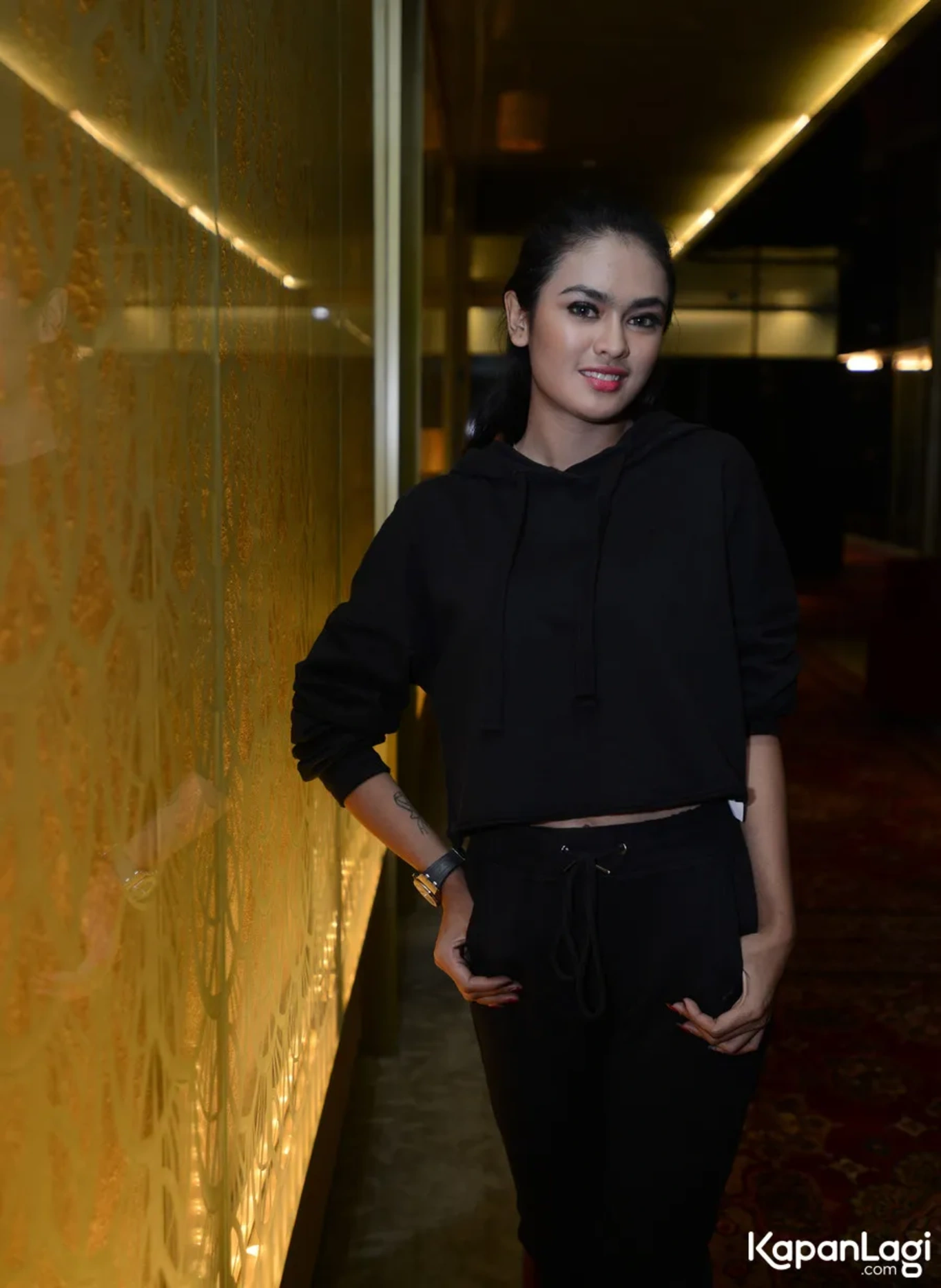 Jika Anda tidak melihat foto Putri Zairah, kemungkinan karena foto dengan nomor tersebut tidak tersedia di Kapanlagi.com™