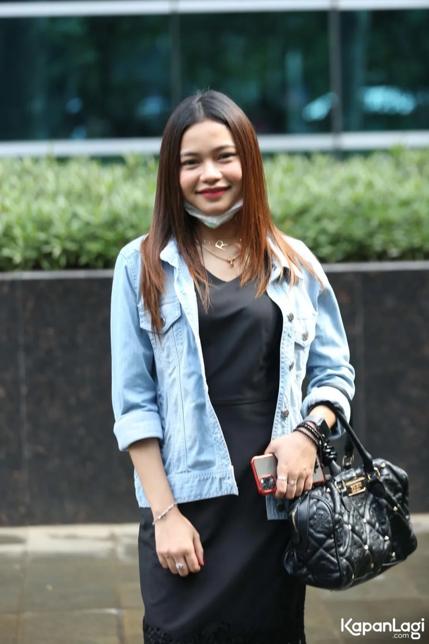 Jika Anda tidak melihat foto Rara Lida, kemungkinan karena foto dengan nomor tersebut tidak tersedia di Kapanlagi.com™