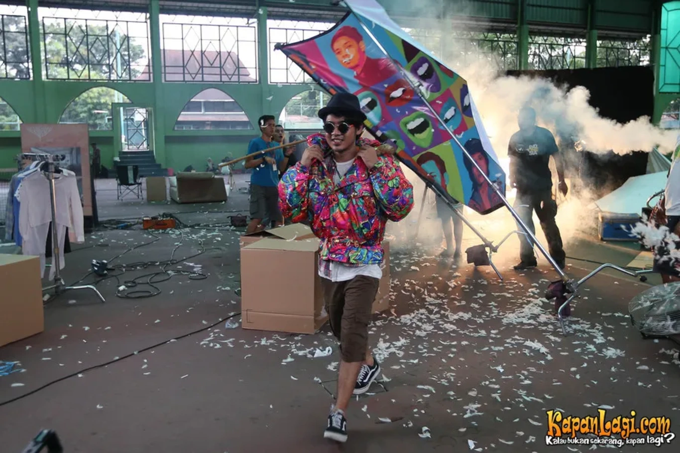 Jika Anda tidak melihat foto Ray d Masiv, kemungkinan karena foto dengan nomor tersebut tidak tersedia di Kapanlagi.com™