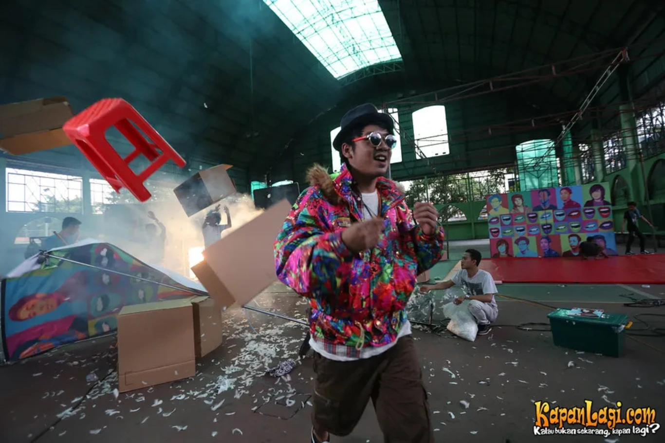 Jika Anda tidak melihat foto Ray d Masiv, kemungkinan karena foto dengan nomor tersebut tidak tersedia di Kapanlagi.com™