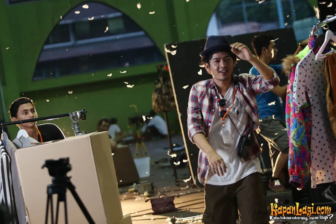 Jika Anda tidak melihat foto Ray d Masiv, kemungkinan karena foto dengan nomor tersebut tidak tersedia di Kapanlagi.com™