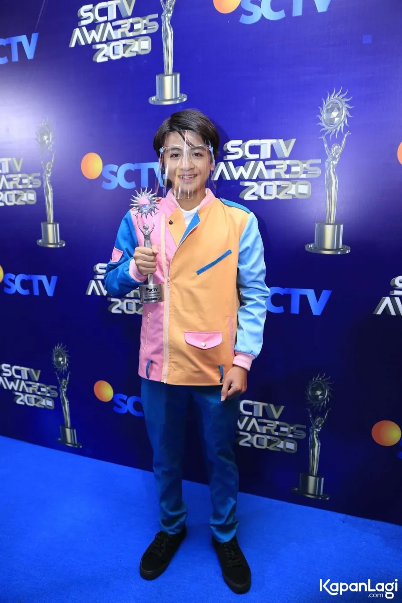 Jika Anda tidak melihat foto Rayensyah Rassya Hidayah, kemungkinan karena foto dengan nomor tersebut tidak tersedia di Kapanlagi.com™