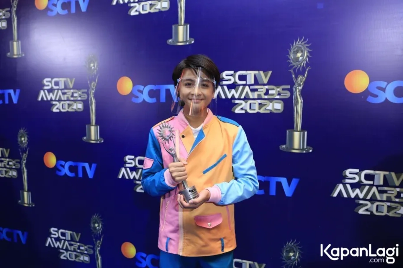 Jika Anda tidak melihat foto Rayensyah Rassya Hidayah, kemungkinan karena foto dengan nomor tersebut tidak tersedia di Kapanlagi.com™