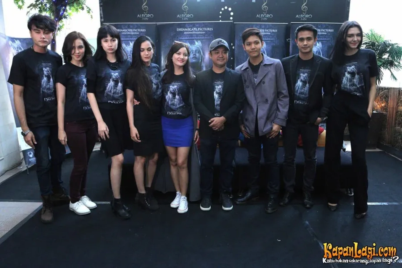 Jika Anda tidak melihat foto Regina Rengganis, kemungkinan karena foto dengan nomor tersebut tidak tersedia di Kapanlagi.com™