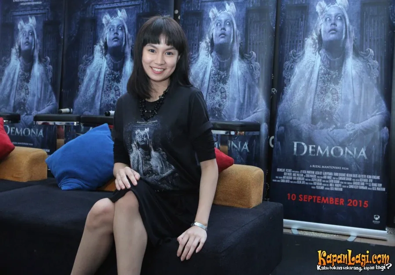 Jika Anda tidak melihat foto Regina Rengganis, kemungkinan karena foto dengan nomor tersebut tidak tersedia di Kapanlagi.com™