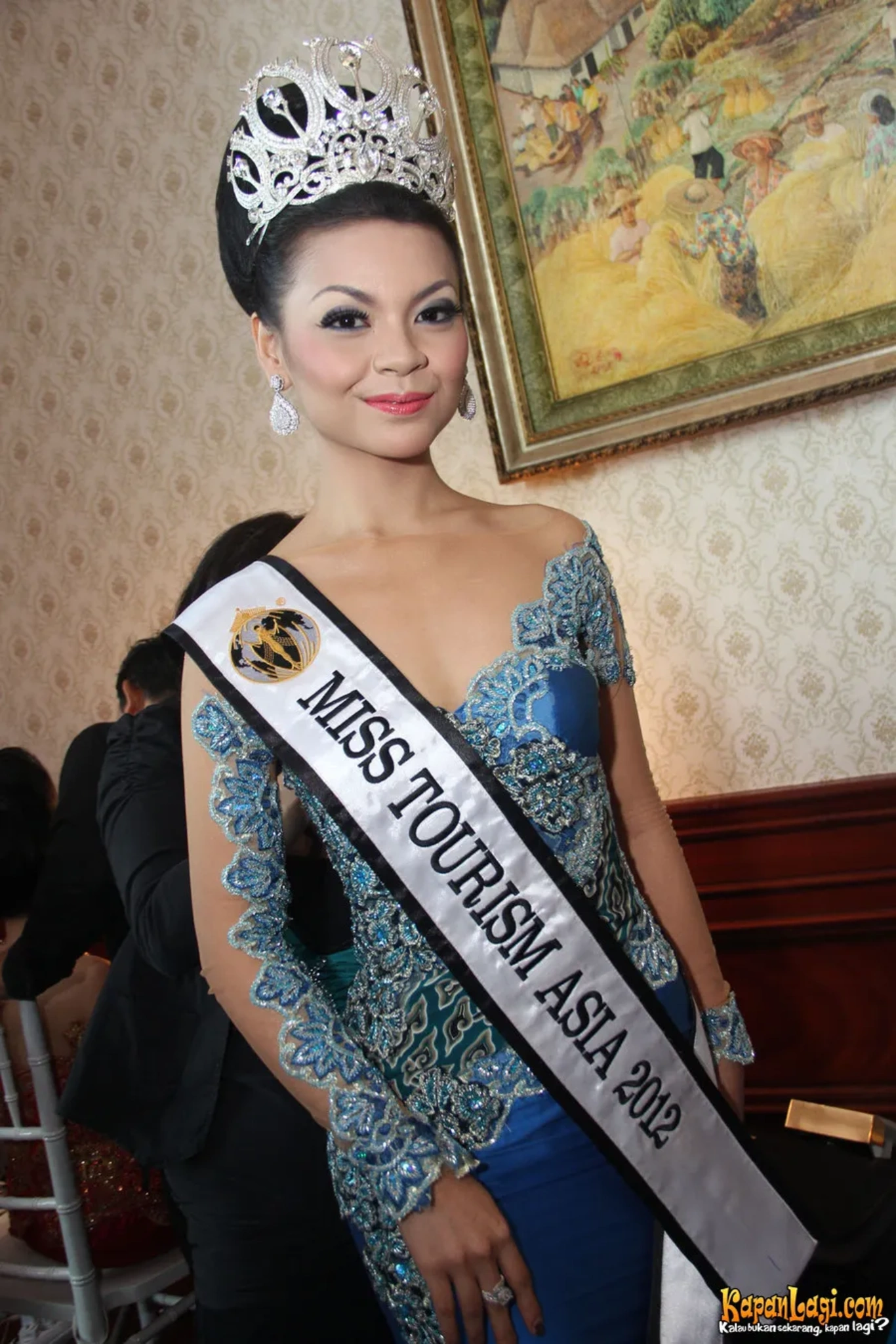 Jika Anda tidak melihat foto Reinita Arlin, kemungkinan karena foto dengan nomor tersebut tidak tersedia di Kapanlagi.com™